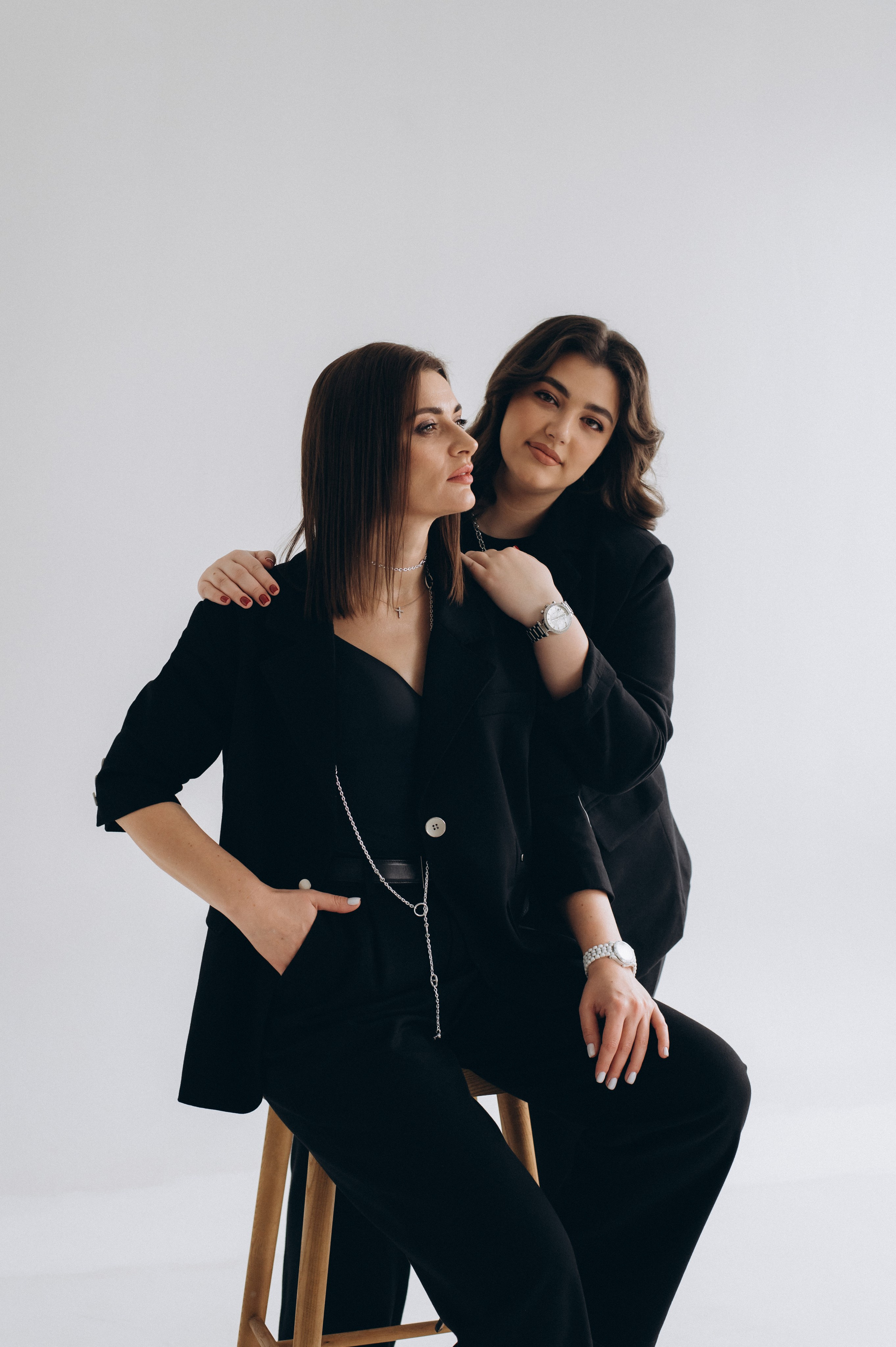 Сімейна фотосесія мами і донечок, сімейний фотограф Тернопіль, портретний фотограф Тернопіль, портретна фотосесія Львів. Сімейний, дитячий та індивідуальний фотограф в м. Тернопіль, м. Львів