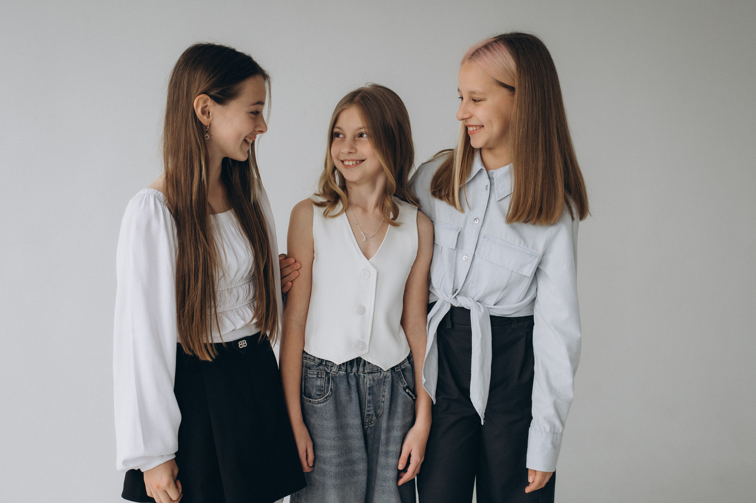 Шкільна фотосесія на віньєтки Тернопіль, фотосесія випускників Тернопіль, зйомка на віньєтки, шкільні фотоальбоми Тернопіль. Сімейний, дитячий та індивідуальний фотограф в м. Тернопіль, м. Львів