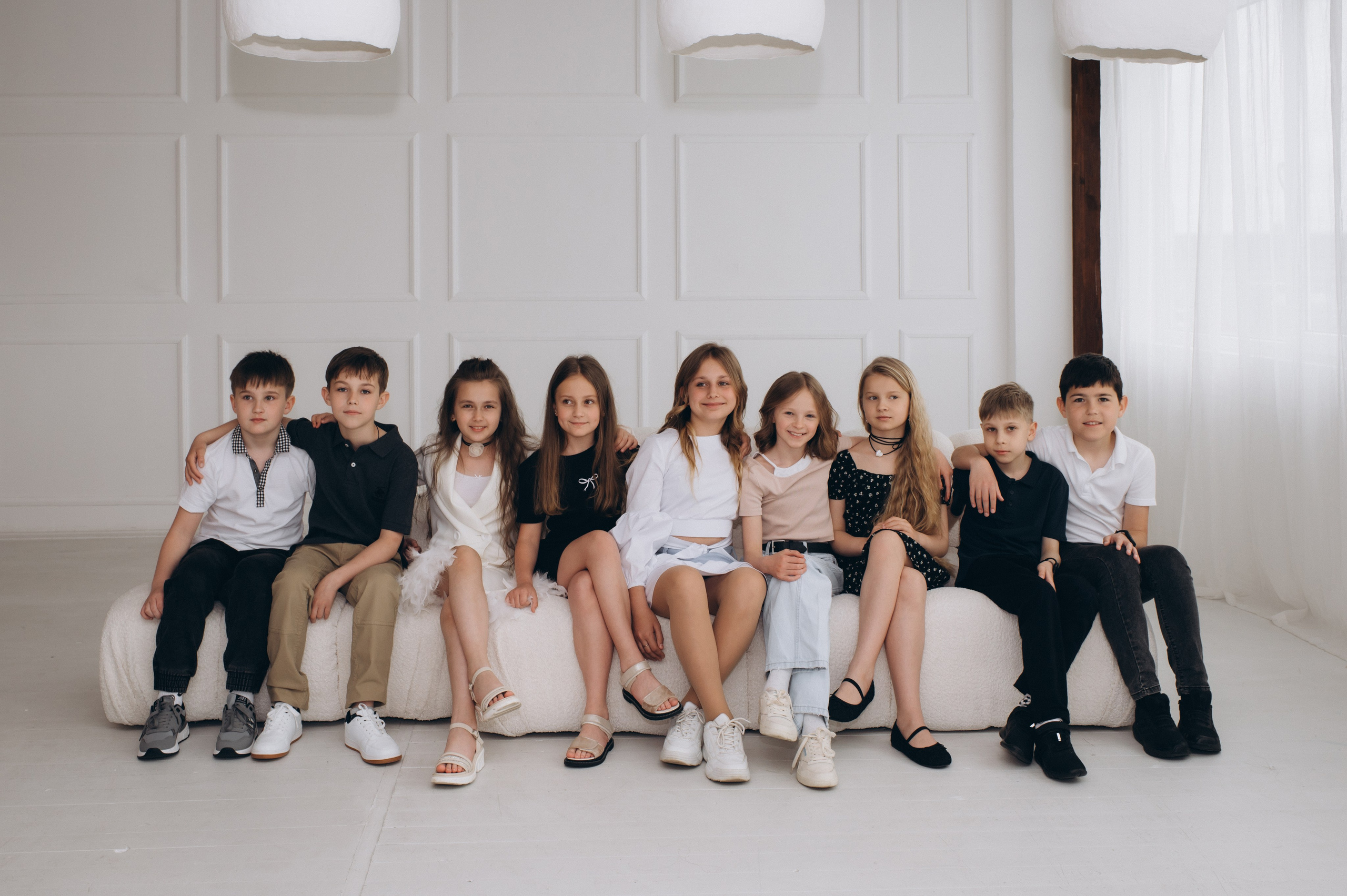 Шкільна фотосесія на віньєтки Тернопіль, фотосесія випускників Тернопіль, зйомка на віньєтки, шкільні фотоальбоми Тернопіль. Сімейний, дитячий та індивідуальний фотограф в м. Тернопіль, м. Львів