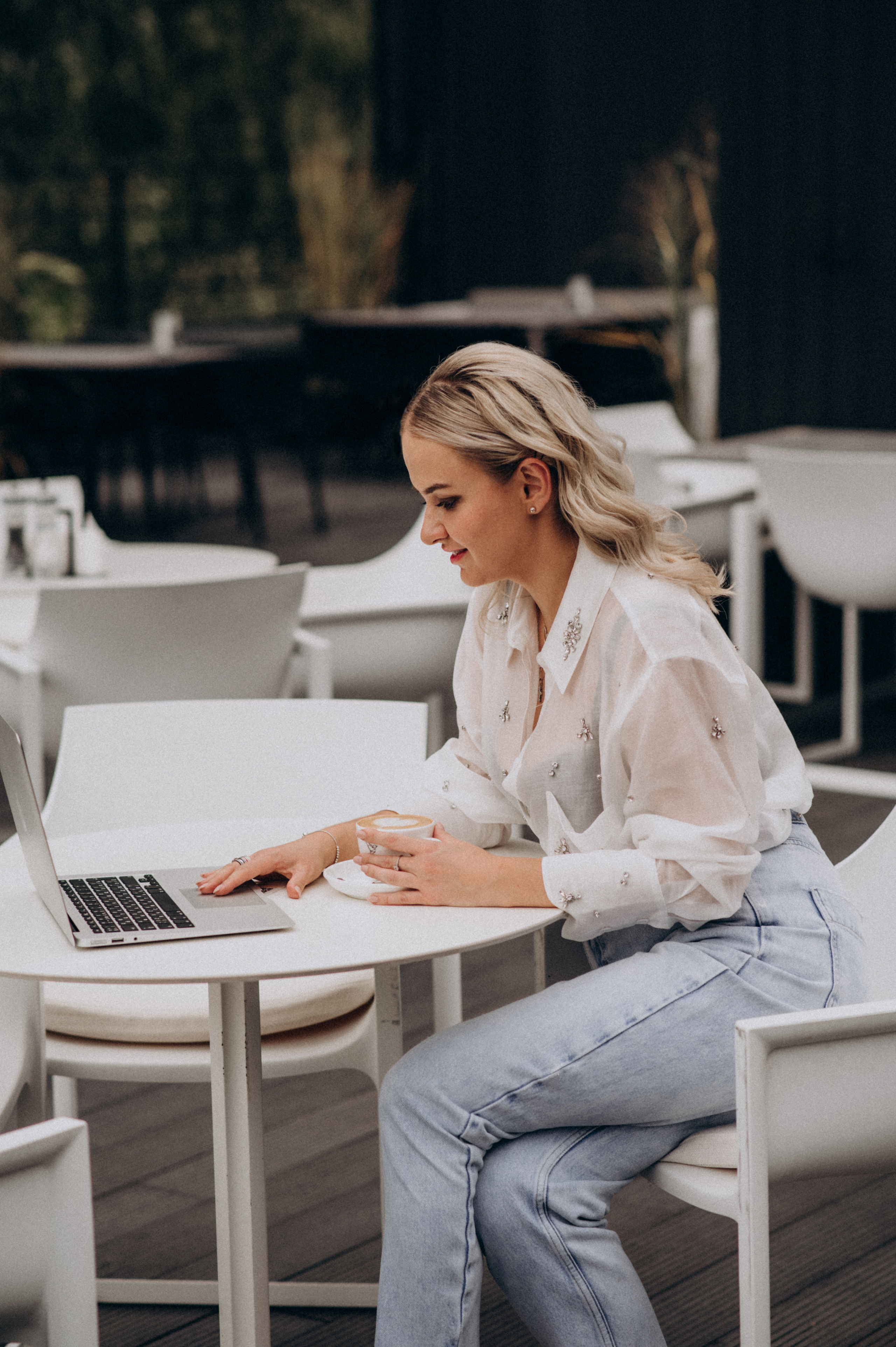 Індивідуальна контент зйомка фотосесія у кавярні кафе. Сімейний, дитячий та індивідуальний фотограф в м. Тернопіль, м. Львів