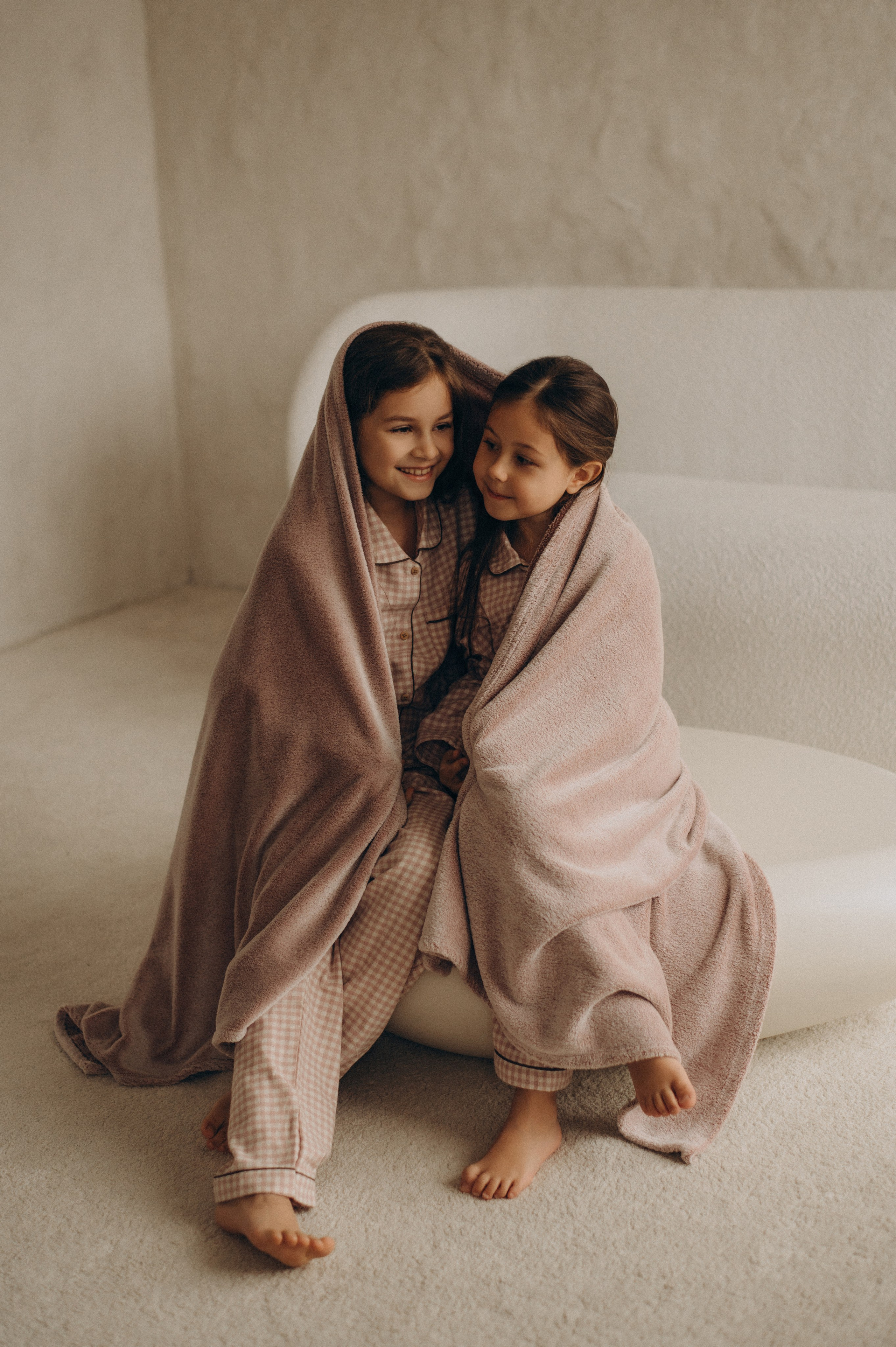 Фотосесія сестричок Тернопіль, зйомка сестрички, сімейний фотограф Тернопіль, портретний фотограф Тернопіль, фотосесія дітей. Сімейний, дитячий та індивідуальний фотограф в м. Тернопіль, м. Львів