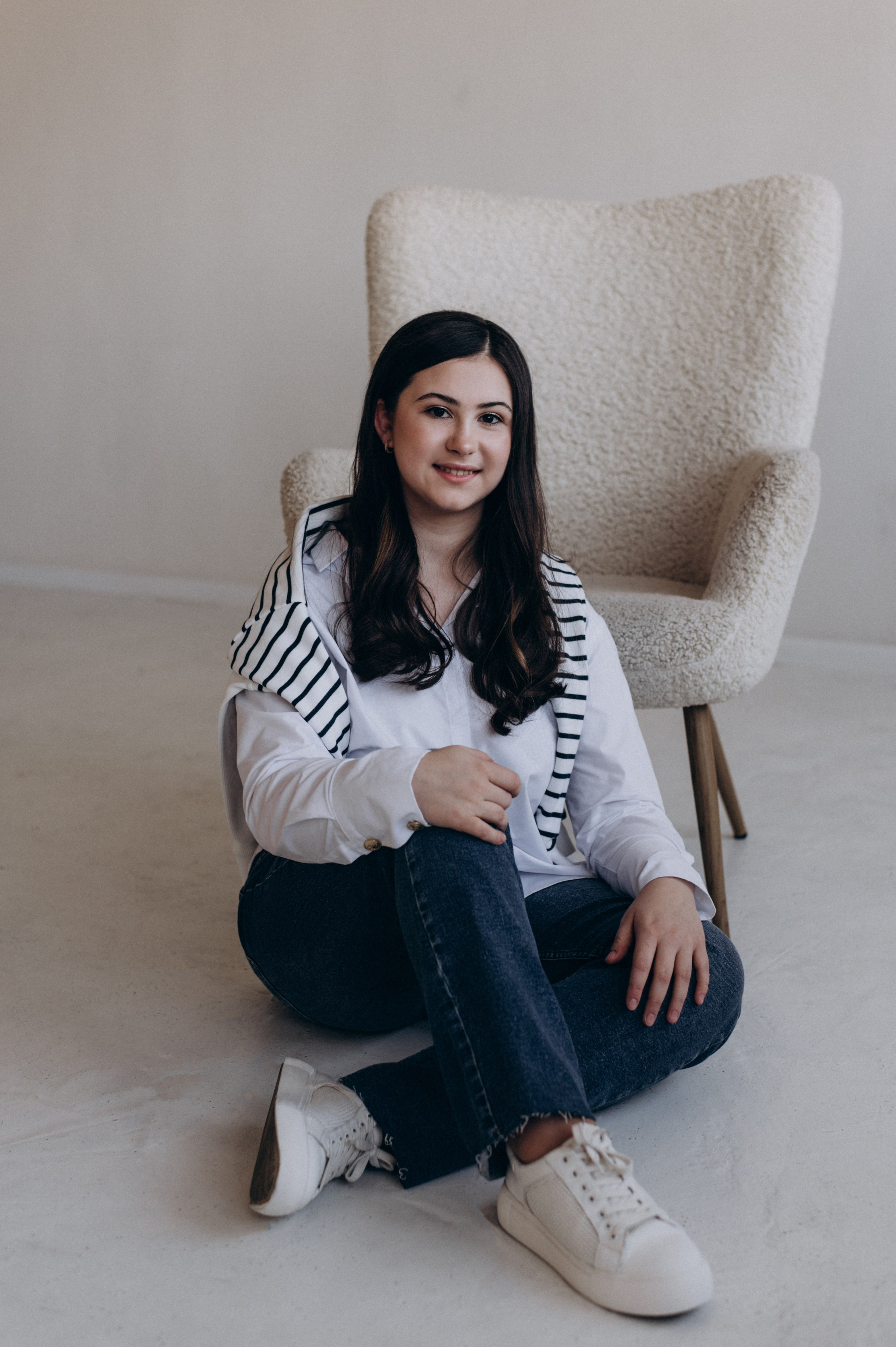 Індивідуальна фотосесія у студії, зйомка з домашнім улюбленцем. Сімейний, дитячий та індивідуальний фотограф в м. Тернопіль, м. Львів