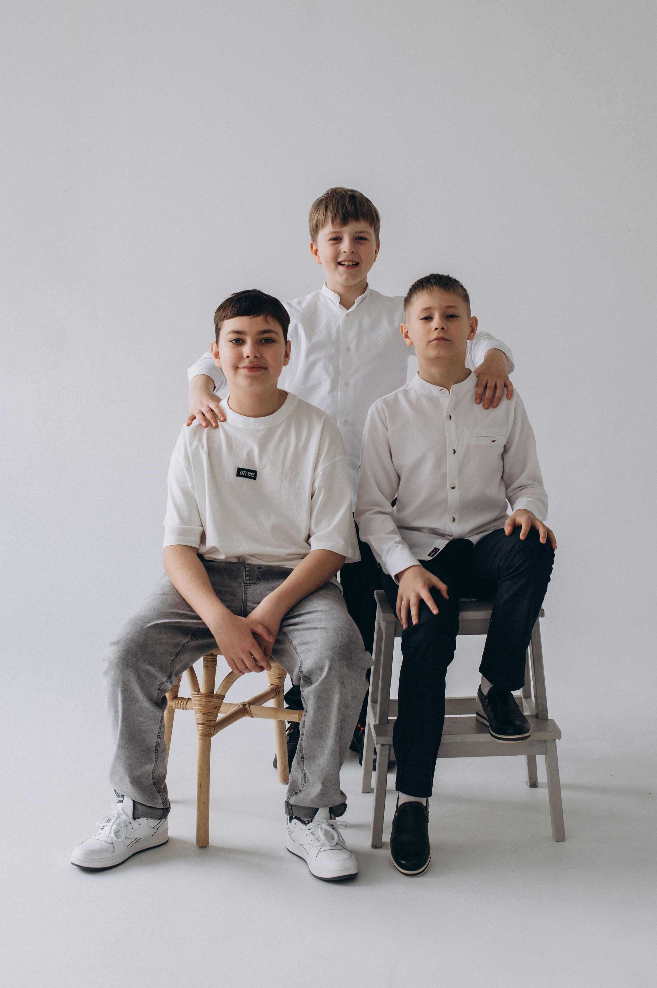 Шкільна фотосесія на віньєтки Тернопіль, шкільні альбоми, фотосесія випускників Тернопіль, випускний альбом, фотограф випускний Тернопіль. Сімейний, дитячий та індивідуальний фотограф в м. Тернопіль, м. Львів