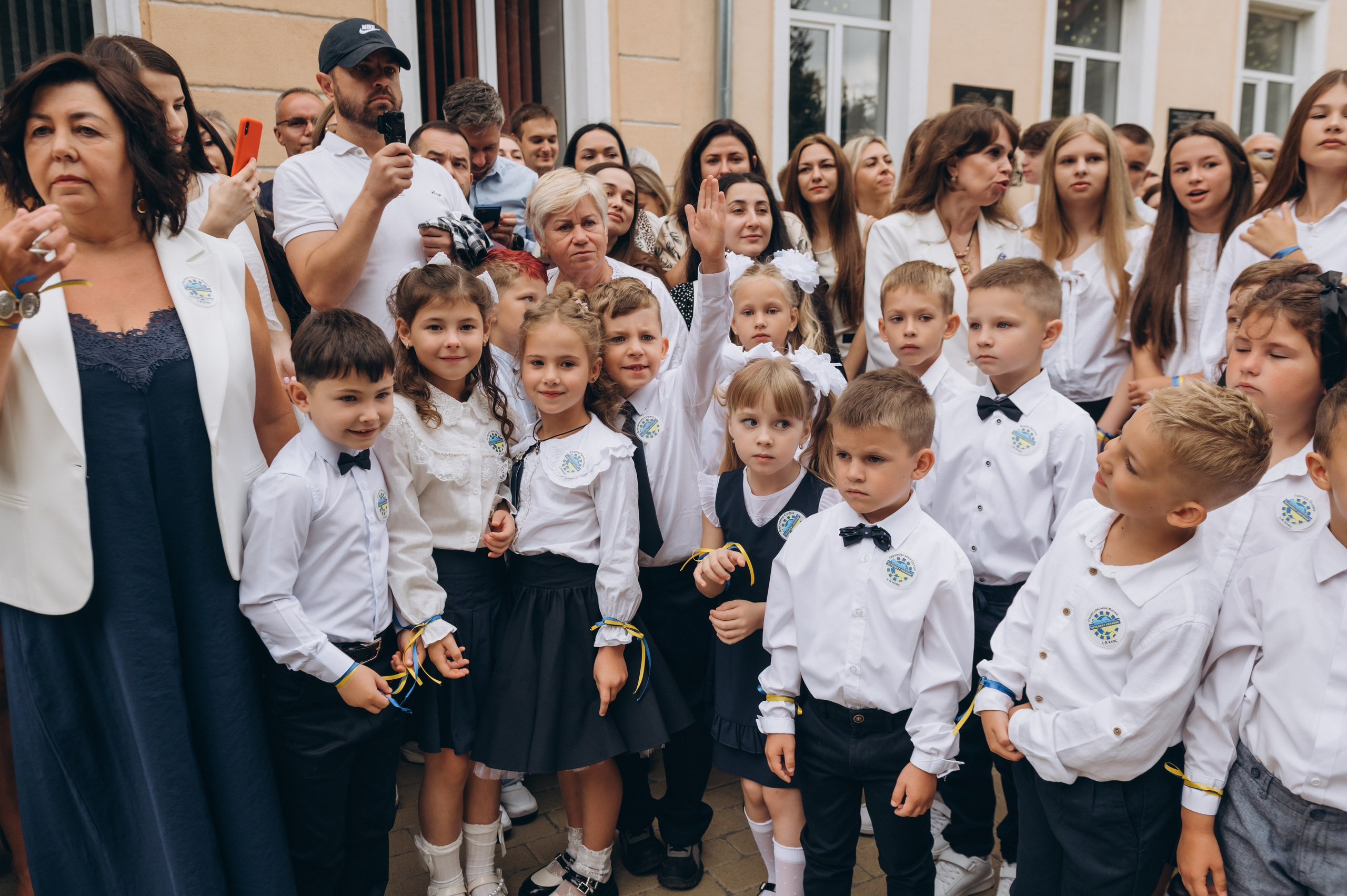 Перший дзвоник у Тернополі, фотосесія першокласників