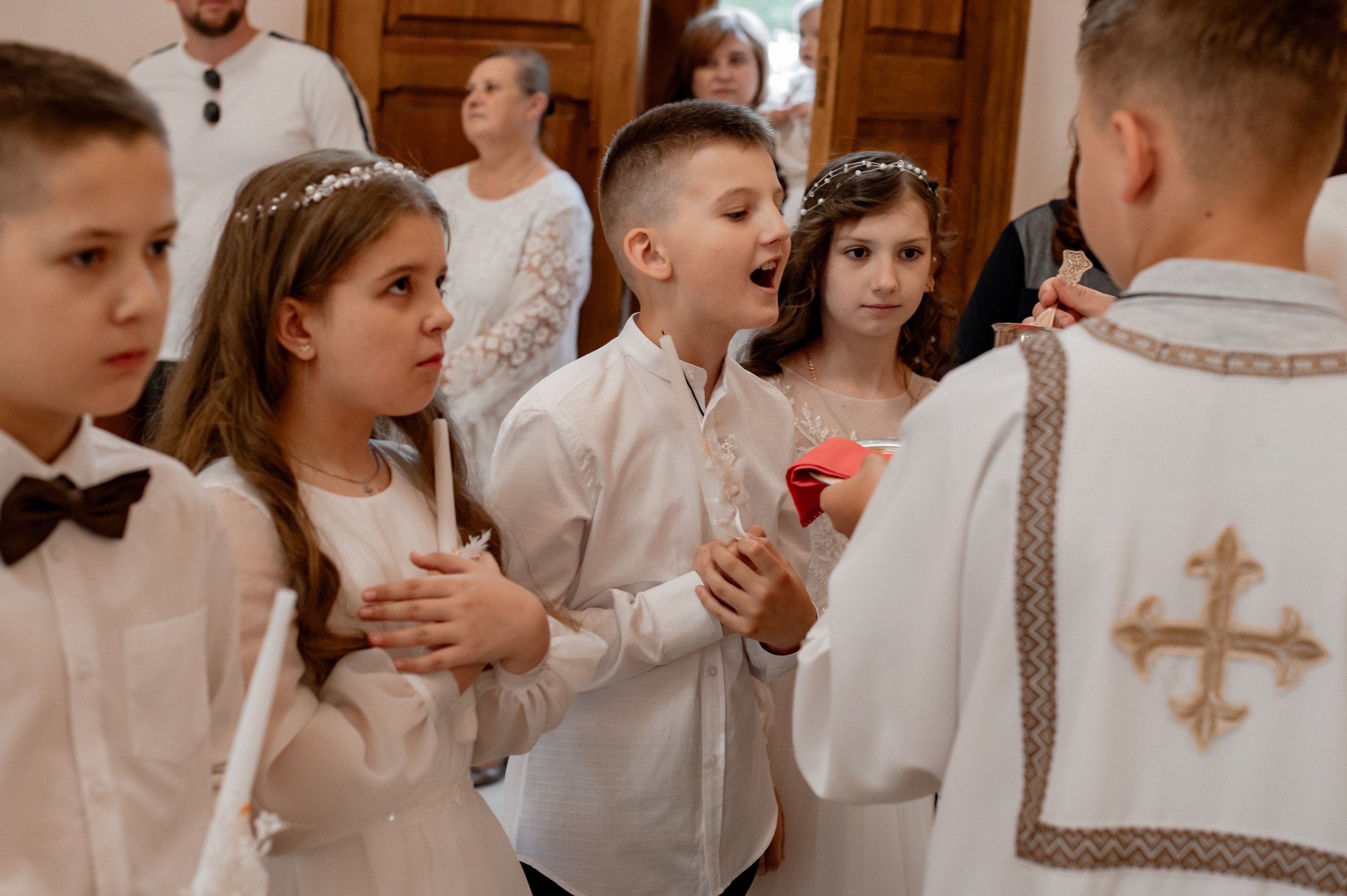 Фотосесія Першого Причастя Тернопіль, зйомка Причастя Тернопіль, Таїнство Першого Причастя Тернопіль, Катедра Причастя Тернопіль. Сімейний, дитячий та індивідуальний фотограф в м. Тернопіль, м. Львів