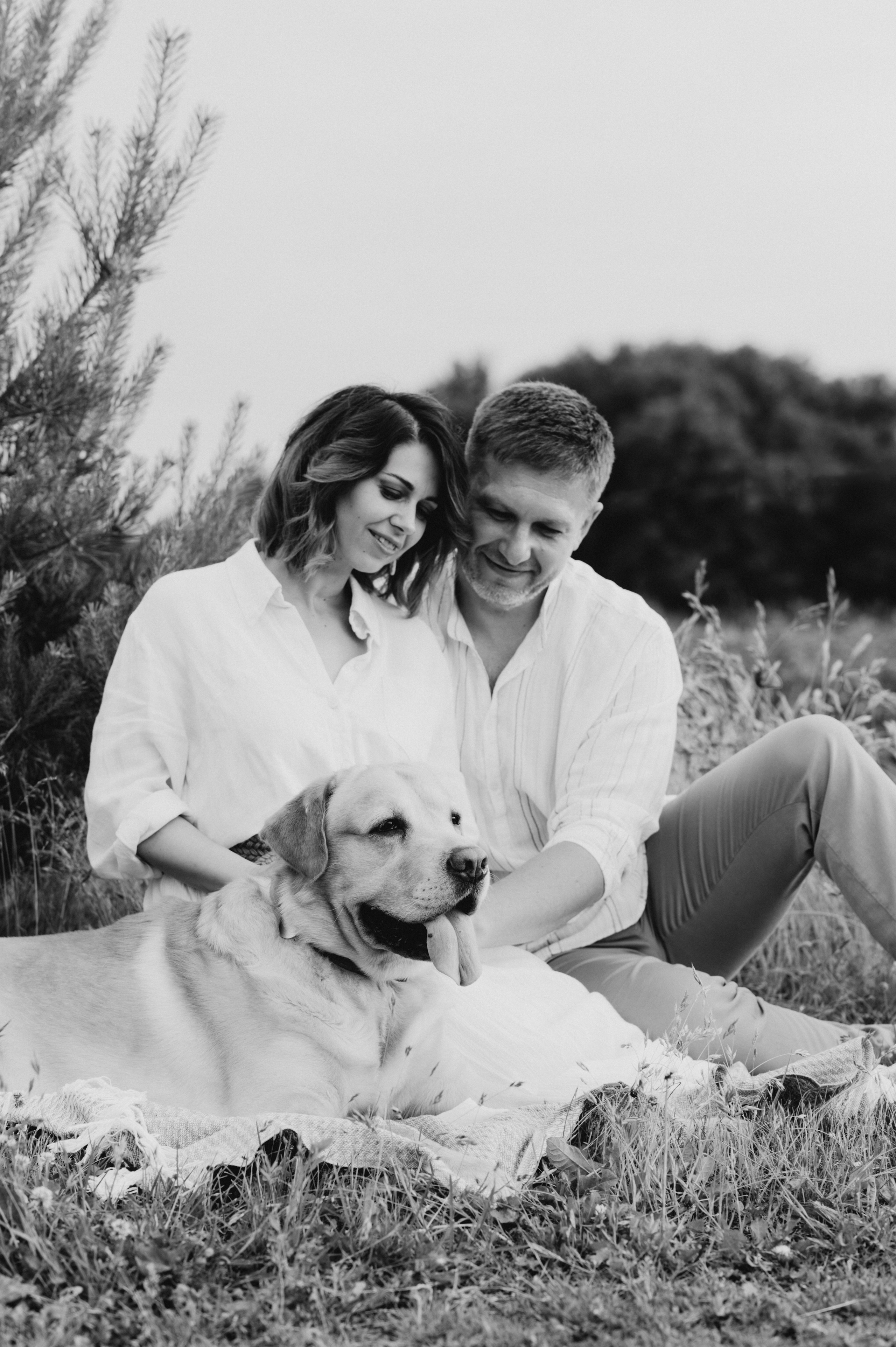 Сімейна фотосесія на природі, зйомка з собакою, фотосесія лавсторі Тернопіль. Сімейний, дитячий та індивідуальний фотограф в м. Тернопіль, м. Львів