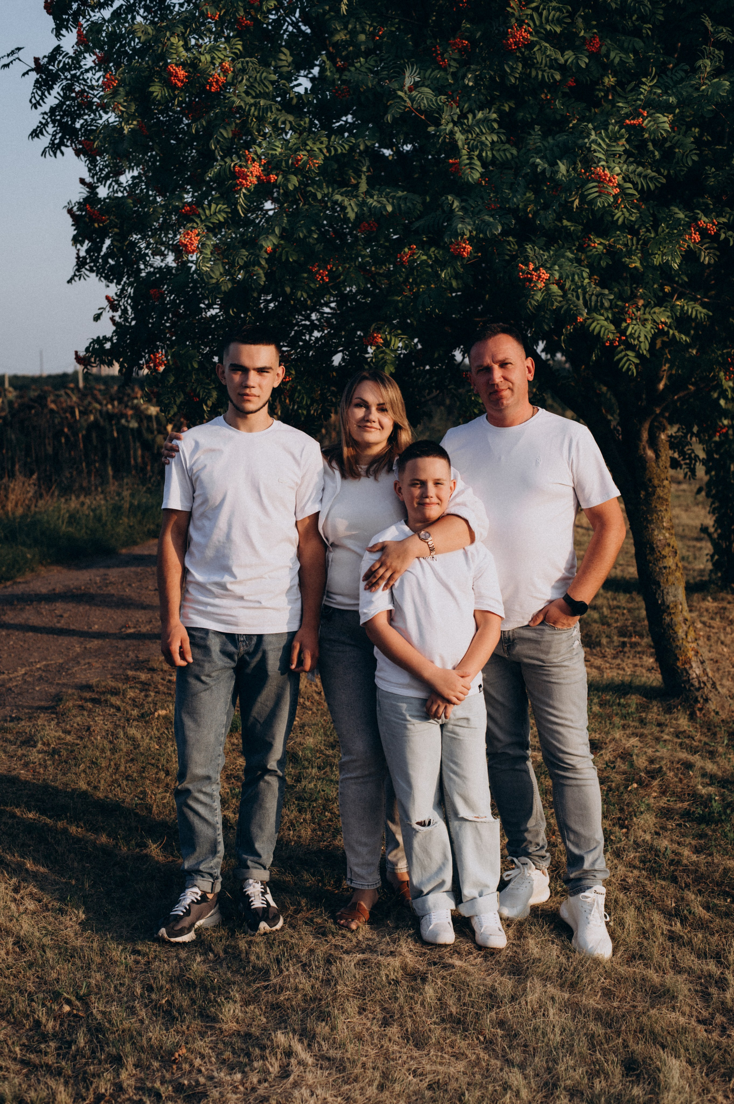 Сімейна фотосесія на природі, сімейний фотограф Тернопіль Львів, портретний фотограф Тернопіль. Сімейний, дитячий та індивідуальний фотограф в м. Тернопіль, м. Львів