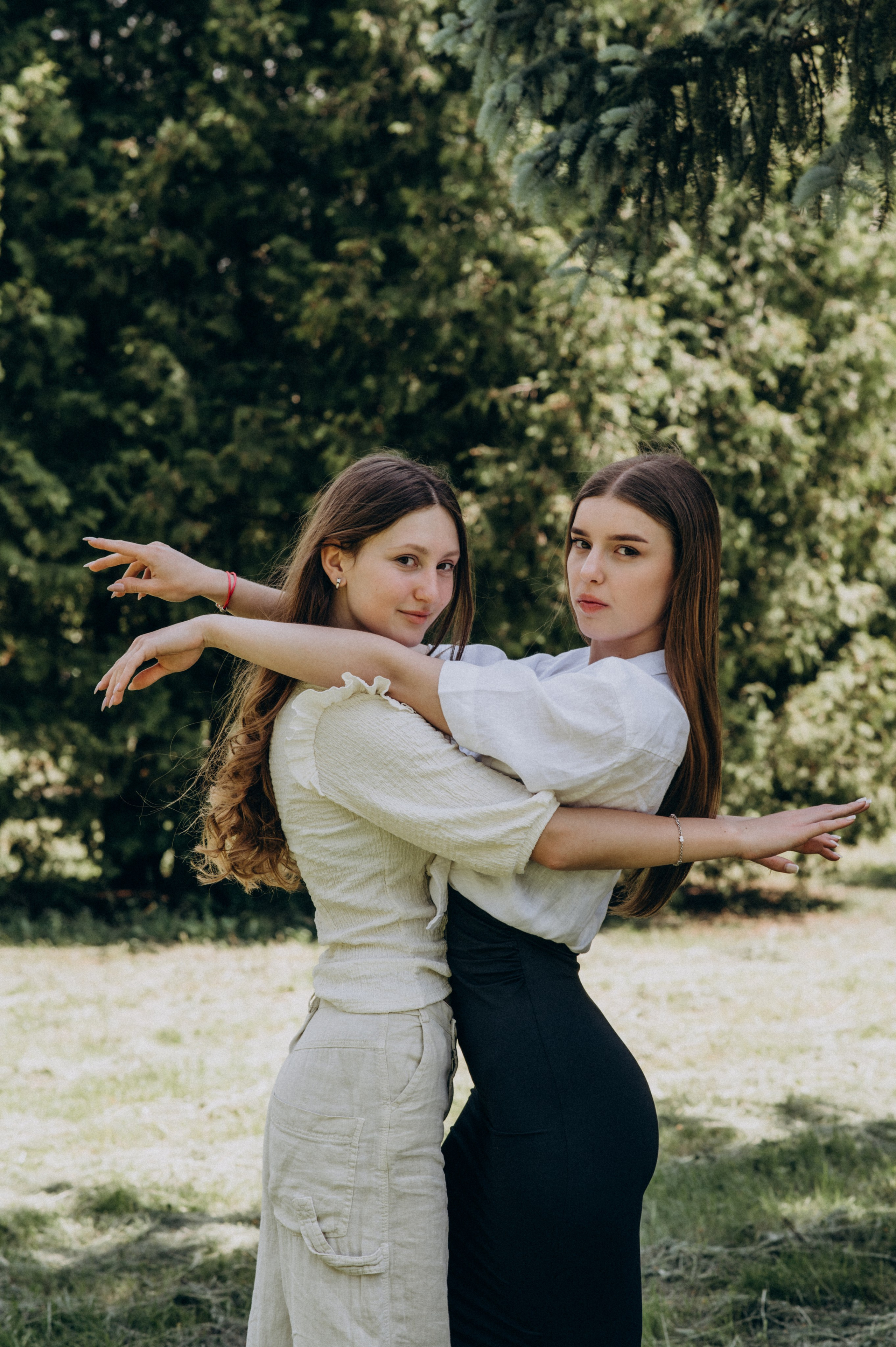 Фотосесія випускників, зйомка випускників Тернопіль Львів, випускні фотоальбоми Тернопіль, шкільні фотоальбоми Тернопіль. Сімейний, дитячий та індивідуальний фотограф в м. Тернопіль, м. Львів