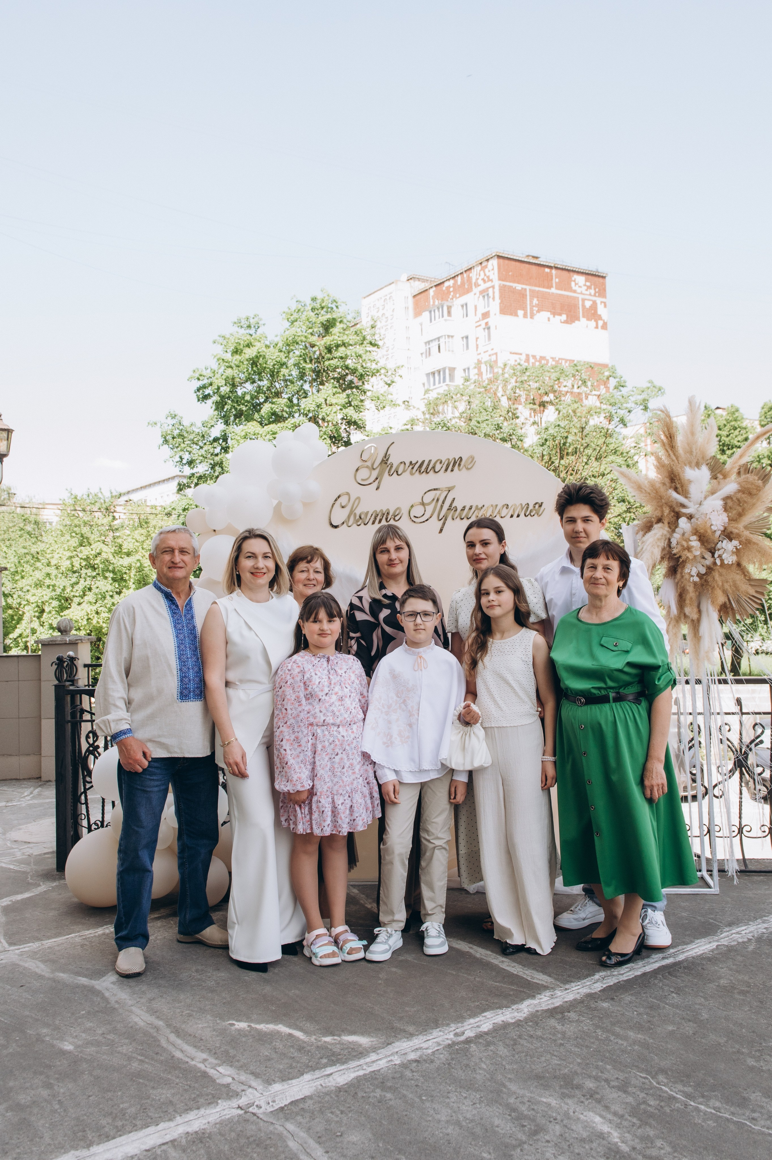 Фотосесія Причастя Тернопіль церква Св Михаїла, фотограф на Причастя Тернопіль, фотосесія Літургії Причастя Тернопіль. Сімейний, дитячий та індивідуальний фотограф в м. Тернопіль, м. Львів