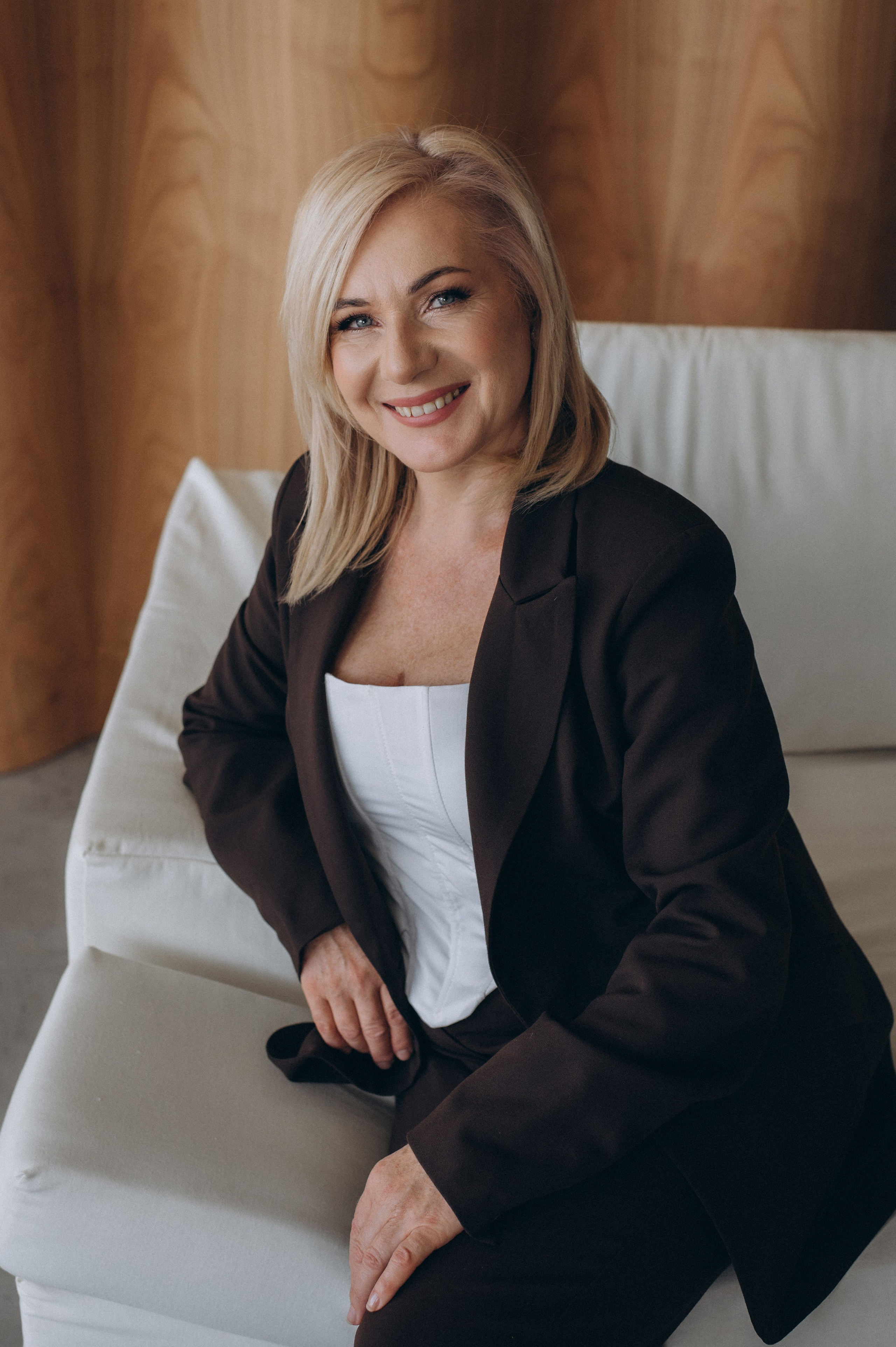 Індивідуальна фотосесія у студії Тернопіль, портретна зйомка Тернопіль, портретний фотограф Львів Тернопіль. Сімейний, дитячий та індивідуальний фотограф в м. Тернопіль, м. Львів