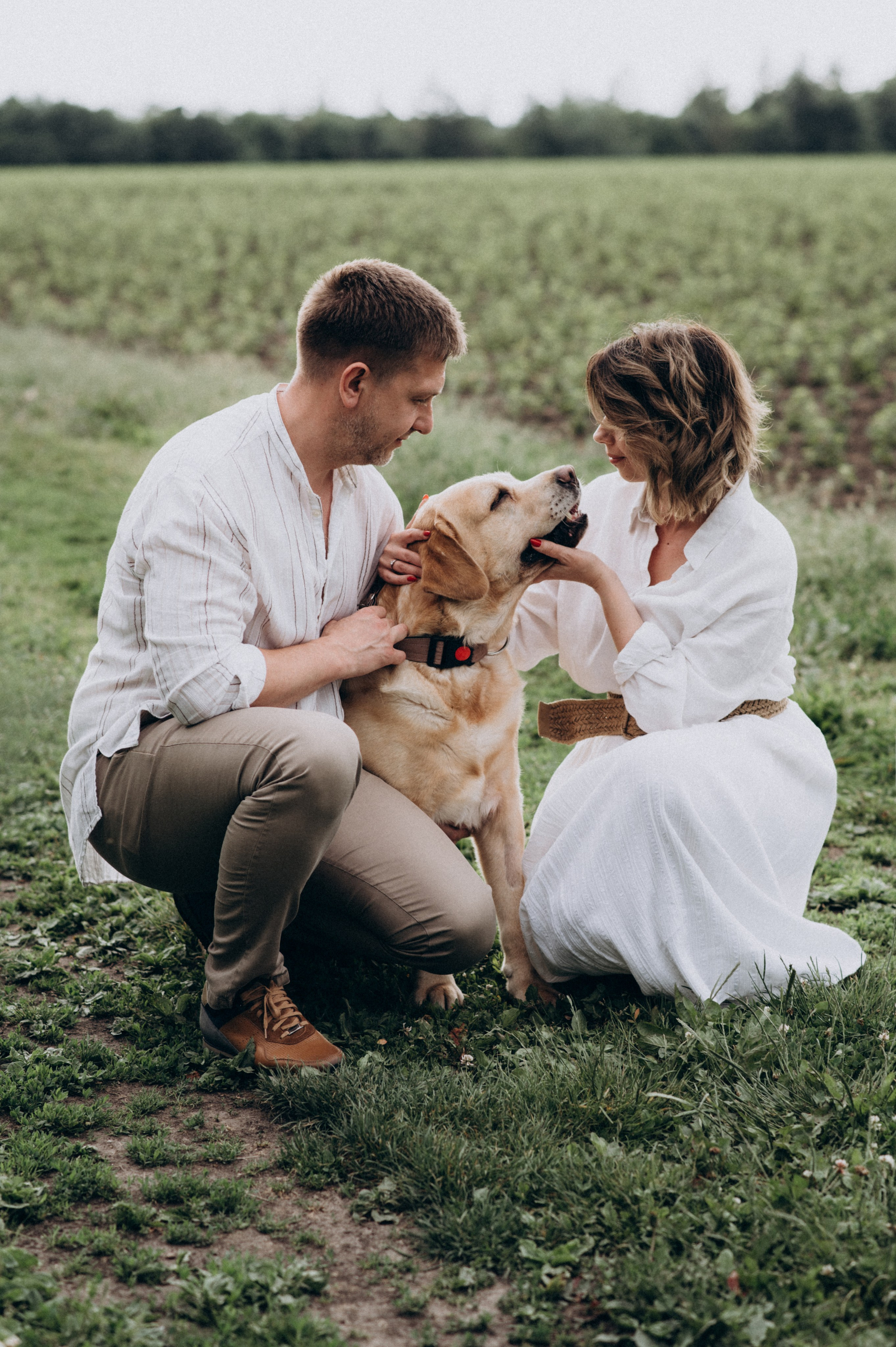 Сімейна фотосесія на природі, зйомка з собакою, фотосесія лавсторі Тернопіль. Сімейний, дитячий та індивідуальний фотограф в м. Тернопіль, м. Львів