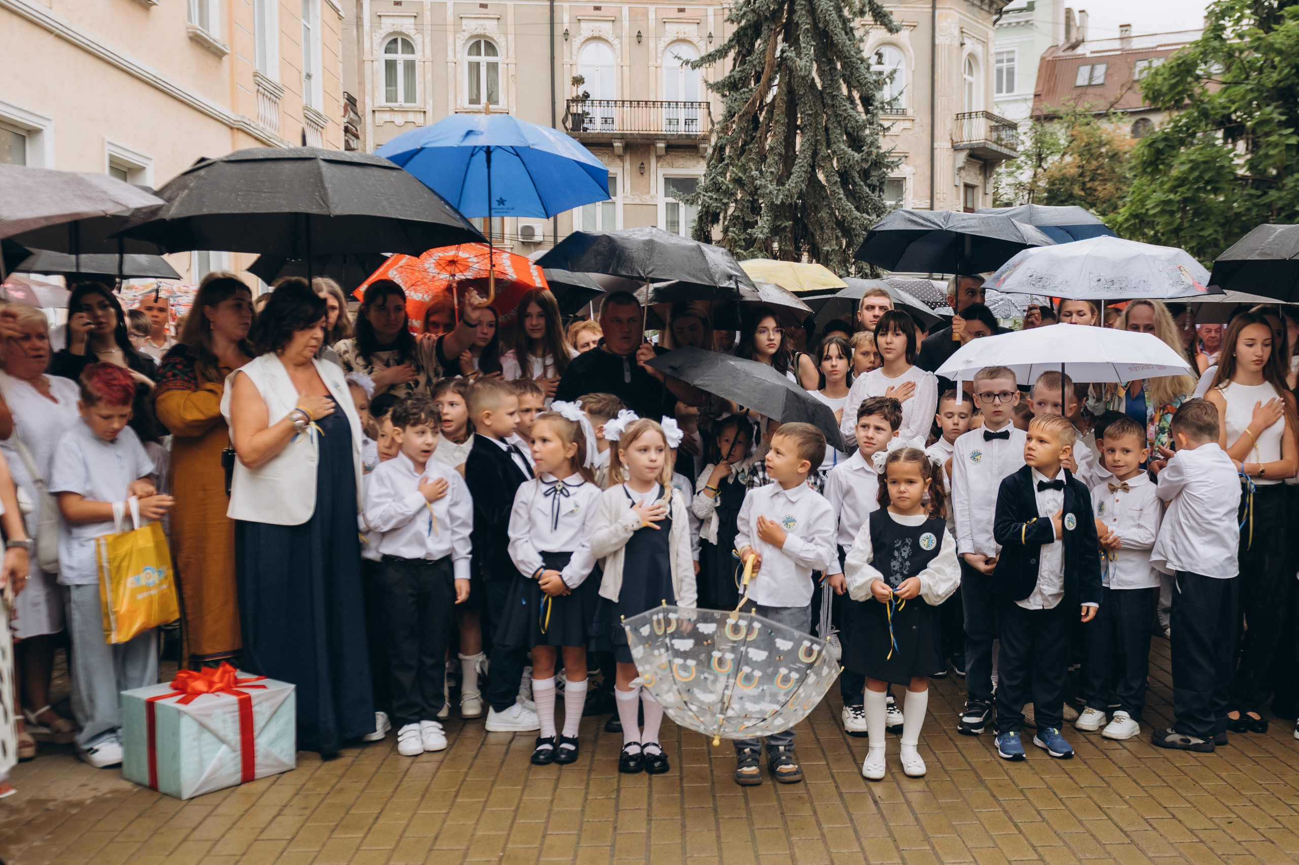 Перший дзвоник у Тернополі, фотосесія першокласників