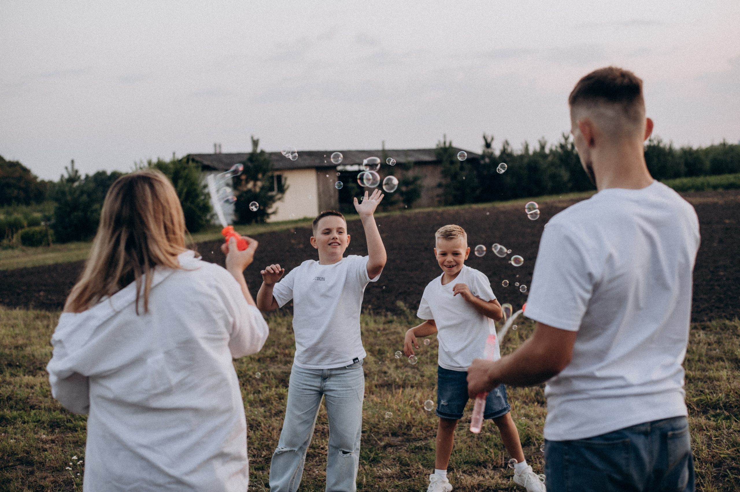Сімейна фотосесія на природі, сімейний фотограф Тернопіль Львів, портретний фотограф Тернопіль. Сімейний, дитячий та індивідуальний фотограф в м. Тернопіль, м. Львів
