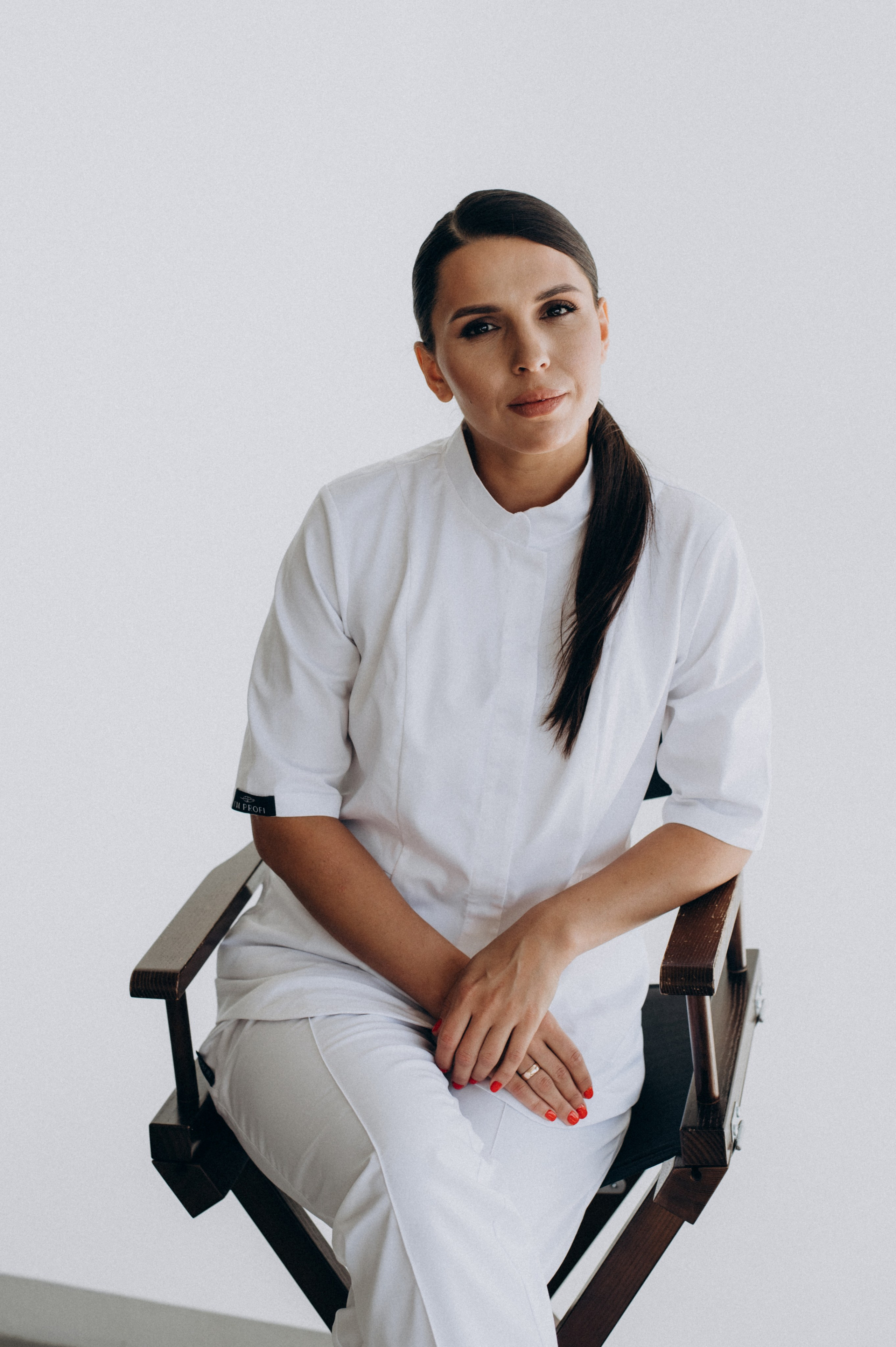 Портретна зйомка Тернопіль, контент-зйомка для лікаря, фотосесія лікаря у студії Тернопіль. Сімейний, дитячий та індивідуальний фотограф в м. Тернопіль, м. Львів