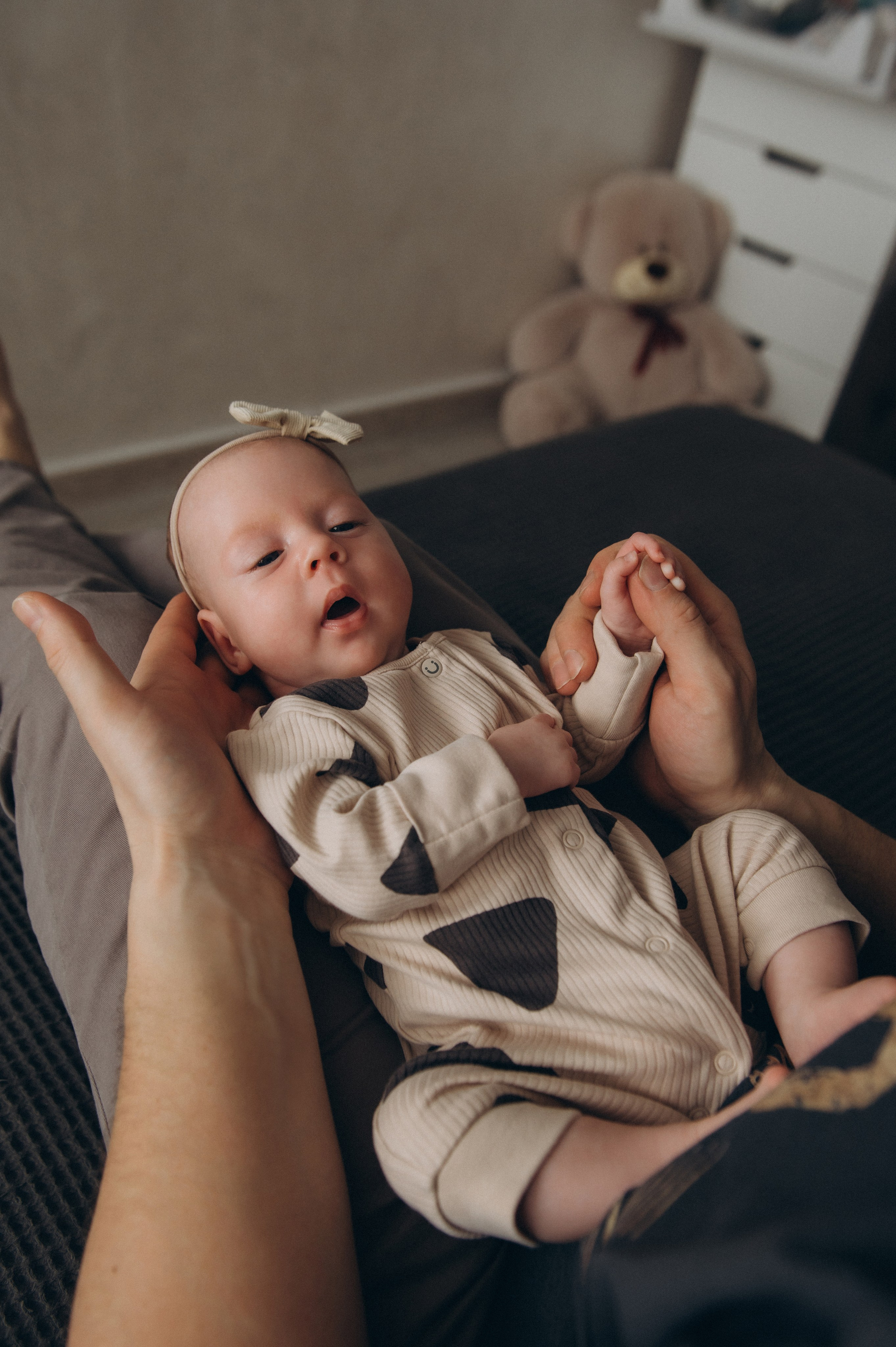 Сімейна фотосесія вдома Тернопіль, сімейний фотограф Львів Тернопіль, сімейна фотосесія Тернопіль, фотосесія двійні, зйомка близнюків. Сімейний, дитячий та індивідуальний фотограф в м. Тернопіль, м. Львів