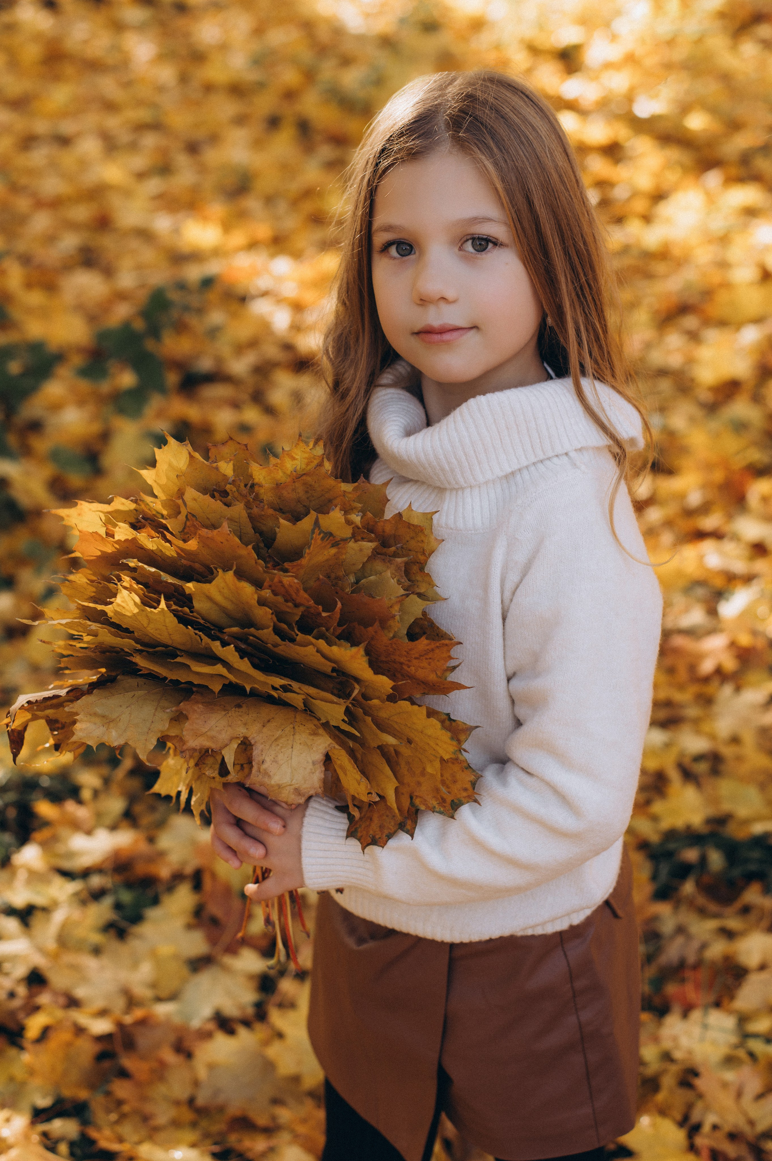 Осіння фотосесія 4 класу на віньєтки, випускні фотоальбоми Тернопіль, фотосесія випускників Тернопіль, шкільний випускний альбом Тернопіль. Сімейний, дитячий та індивідуальний фотограф в м. Тернопіль, м. Львів