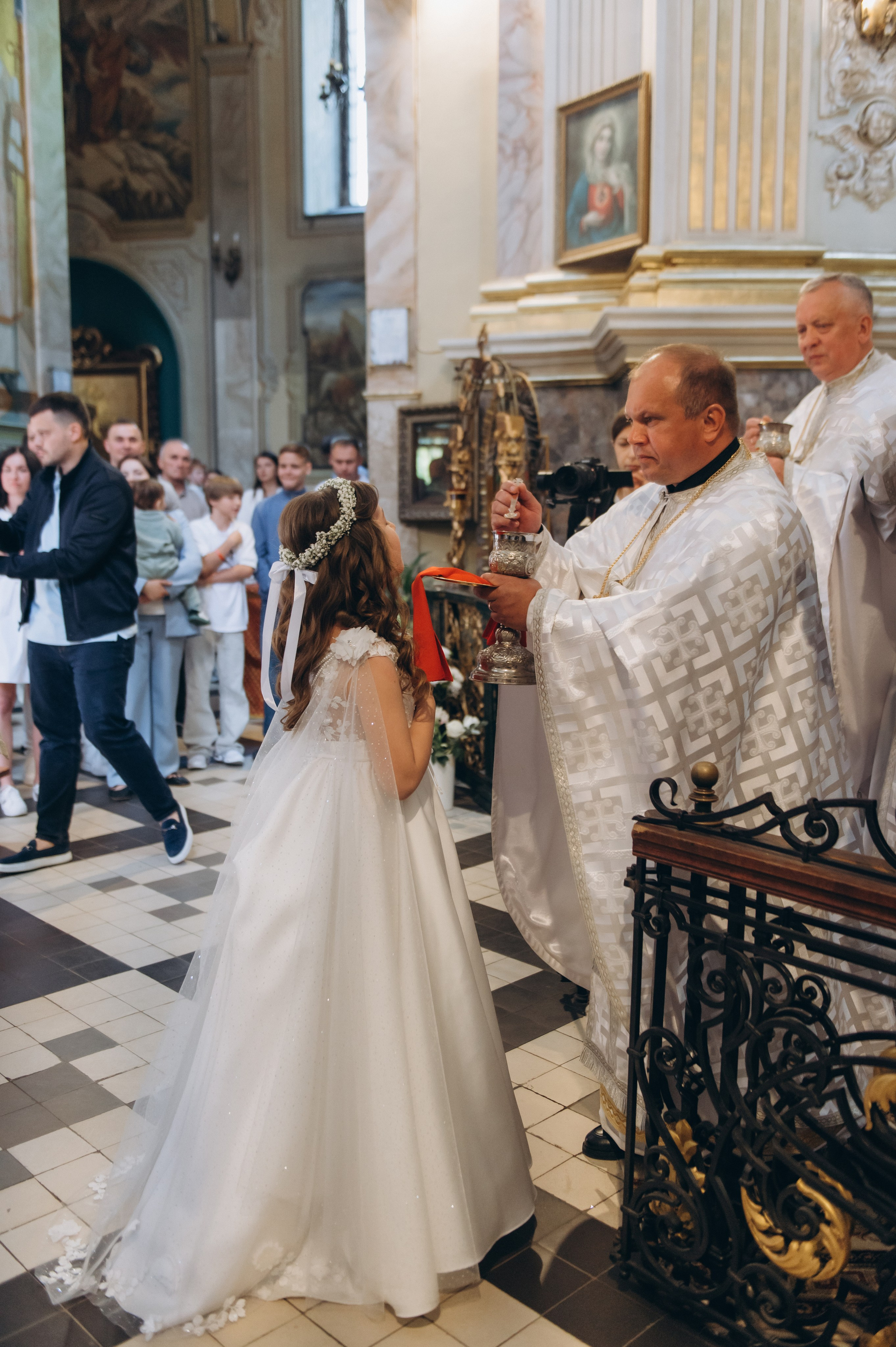 Фотосесія Першого Причастя Тернопіль, фотосесія Причастя Тернопіль, Таїнство Першого Причастя Тернопіль, Катедра Причастя Тернопіль