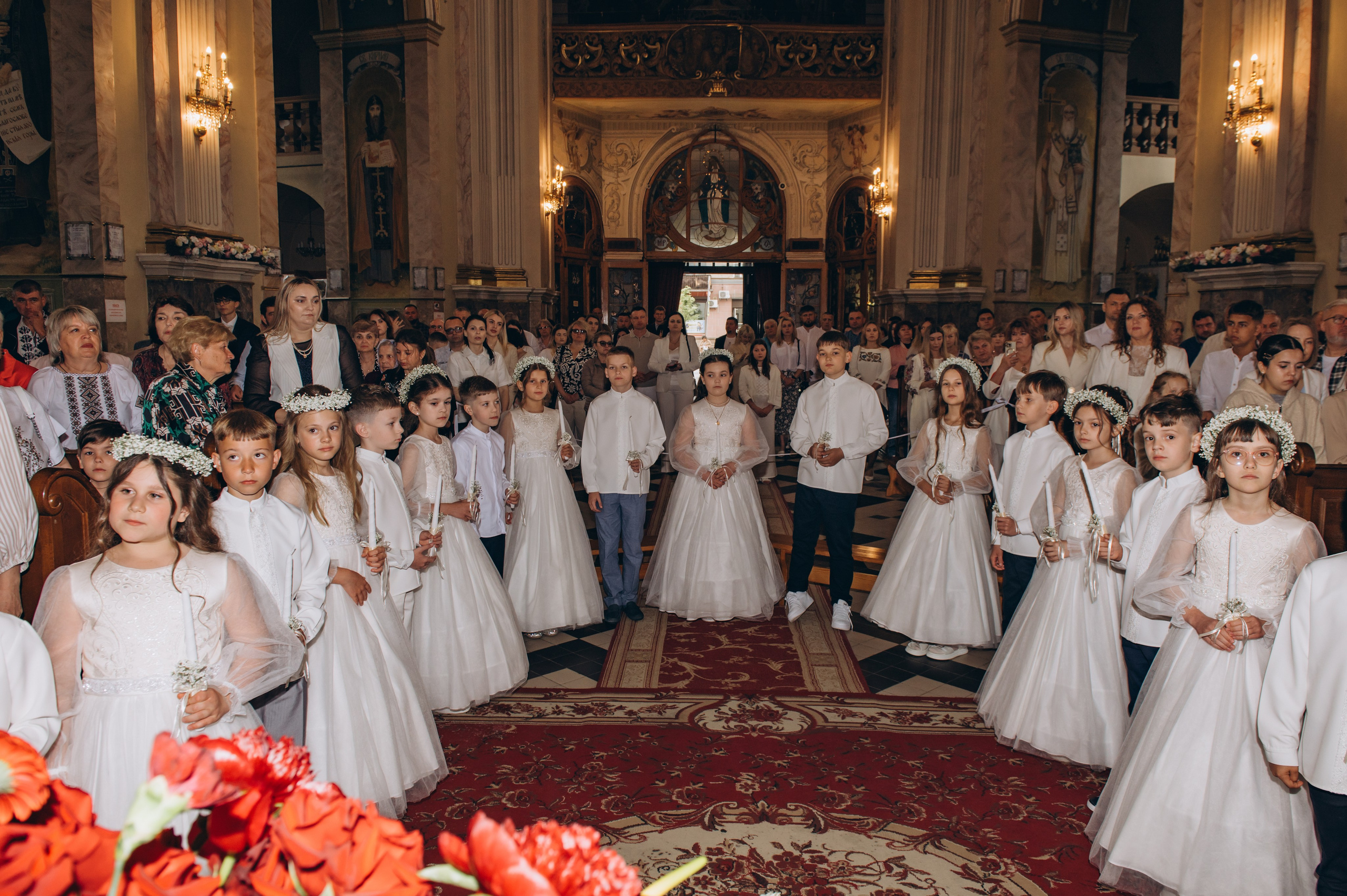 Фотосесія Першого Причастя Тернопіль, фотосесія Причастя Тернопіль, Таїнство Першого Причастя Тернопіль, Катедра Причастя Тернопіль. Сімейний, дитячий та індивідуальний фотограф в м. Тернопіль, м. Львів