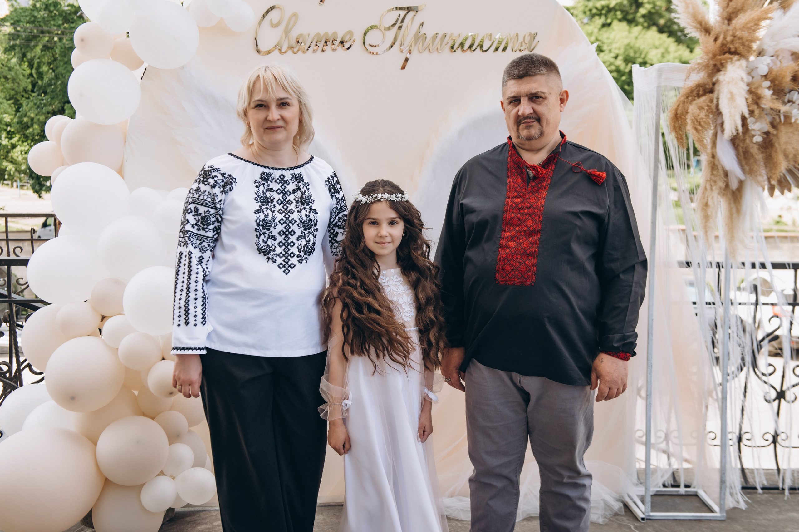 Фотосесія Причастя Тернопіль церква Св Михаїла, фотограф на Причастя Тернопіль, фотосесія Літургії Причастя Тернопіль. Сімейний, дитячий та індивідуальний фотограф в м. Тернопіль, м. Львів