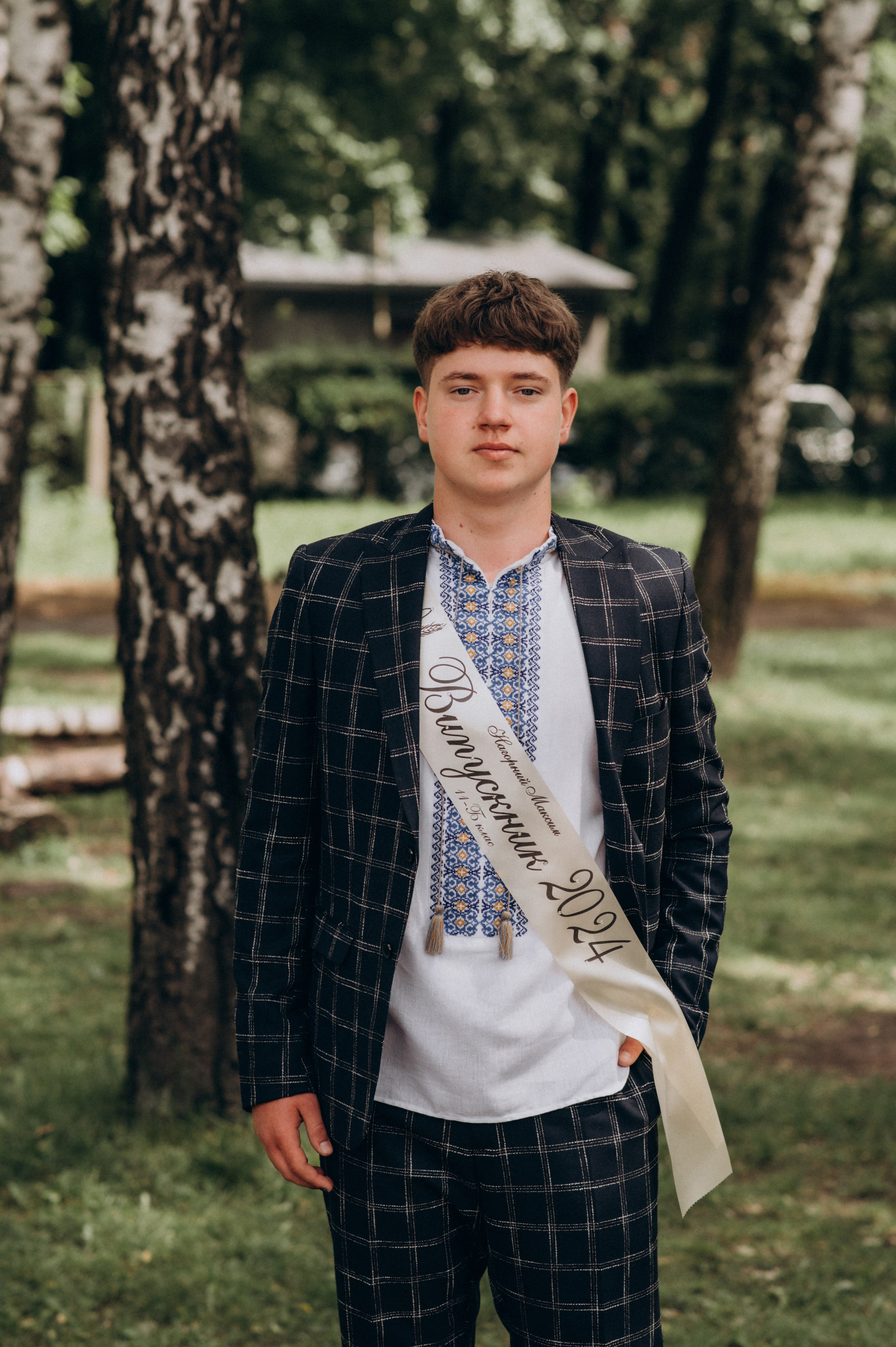 Фотосесія останнього дзвоника, фотосесія випускників Тернопіль, випускний 2024. Сімейний, дитячий та індивідуальний фотограф в м. Тернопіль, м. Львів