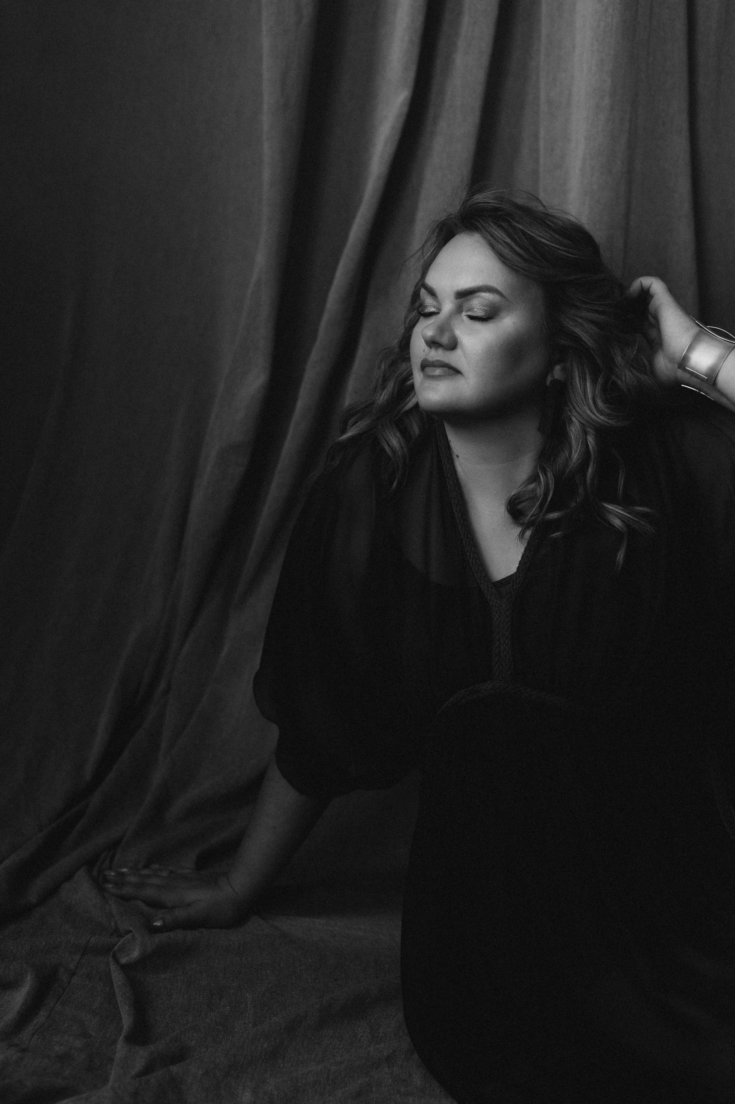 Індивідуальна фотосесія у студії Тернопіль, індивідуальна зйомка Львів. Сімейний, дитячий та індивідуальний фотограф в м. Тернопіль, м. Львів