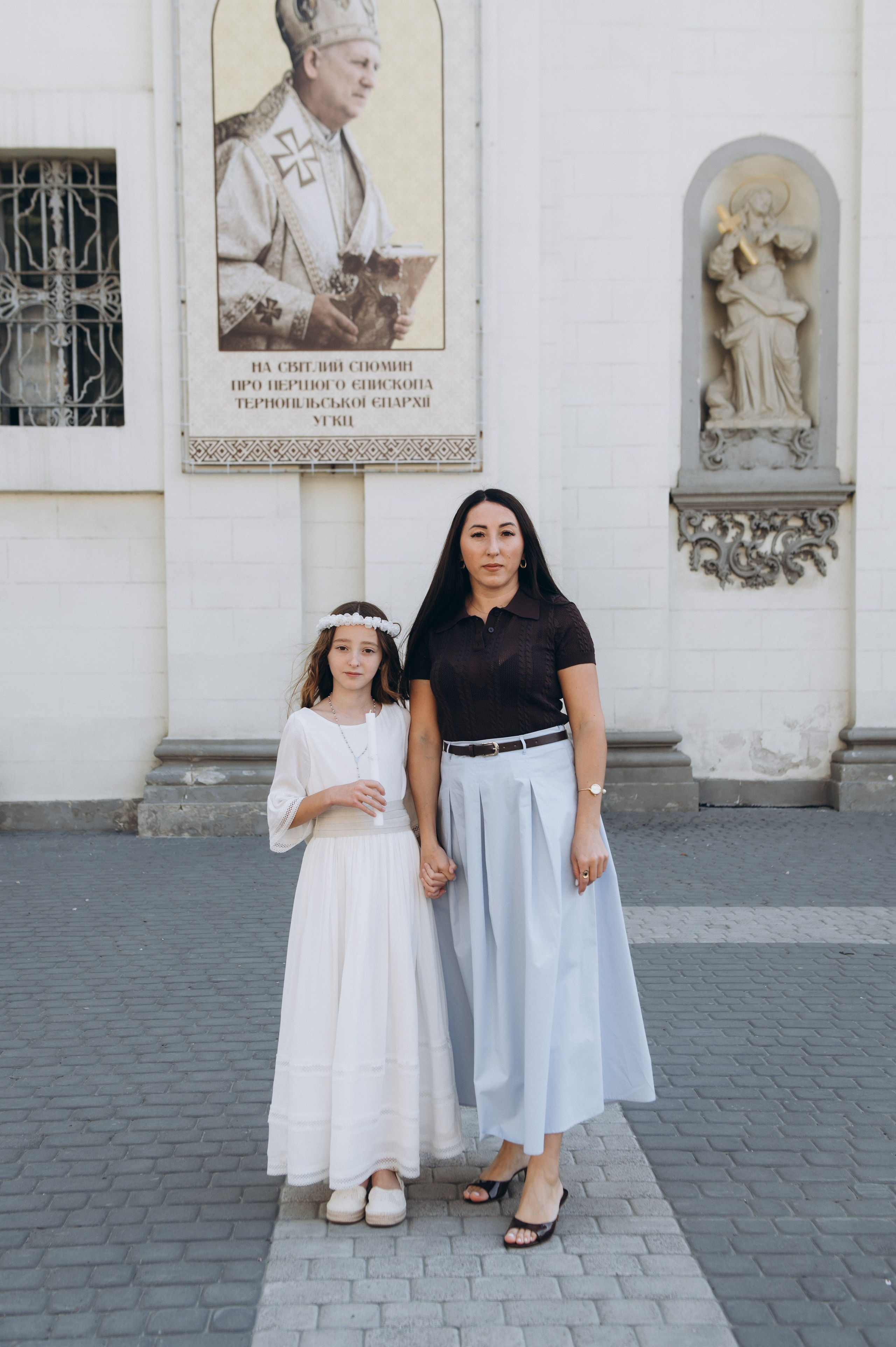 Фотосесія Першого Причастя Тернопіль, фотосесія Причастя Тернопіль, Таїнство Першого Причастя Тернопіль, Катедра Причастя Тернопіль. Сімейний, дитячий та індивідуальний фотограф в м. Тернопіль, м. Львів