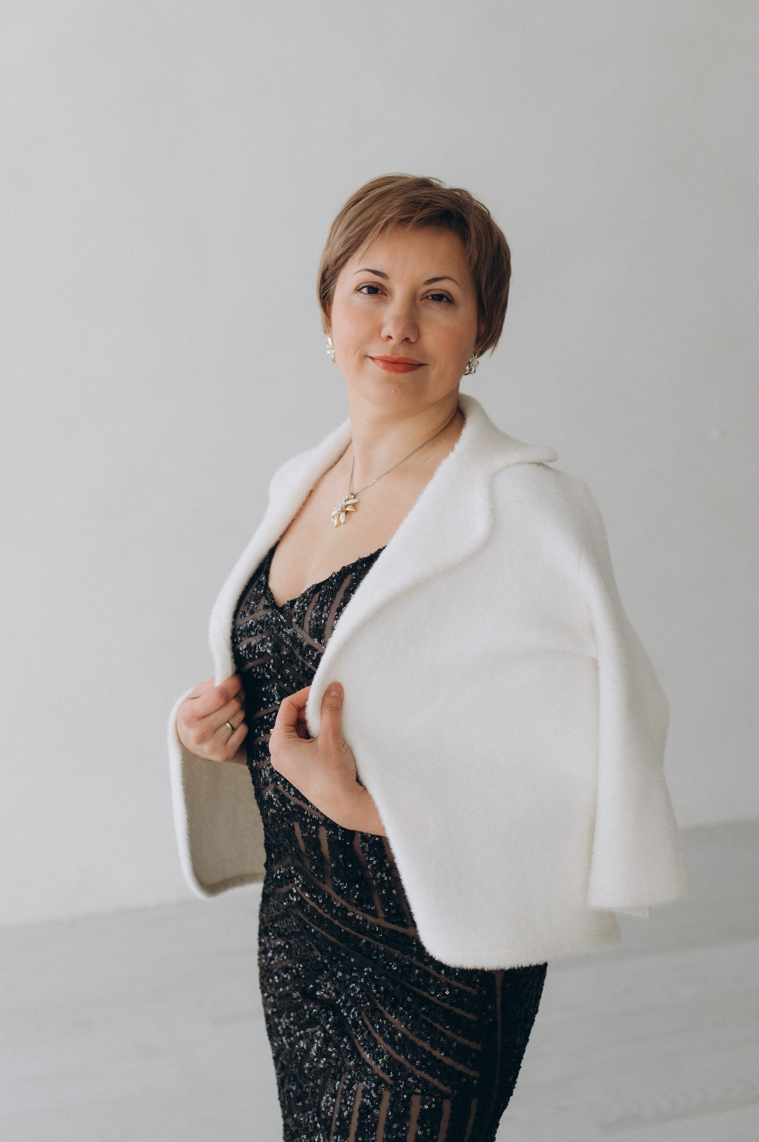 Індивідуальна фотосесія Тернопіль, студійна зйомка Львів, портретний фотограф Тернопіль, контент-фотосесія. Сімейний, дитячий та індивідуальний фотограф в м. Тернопіль, м. Львів