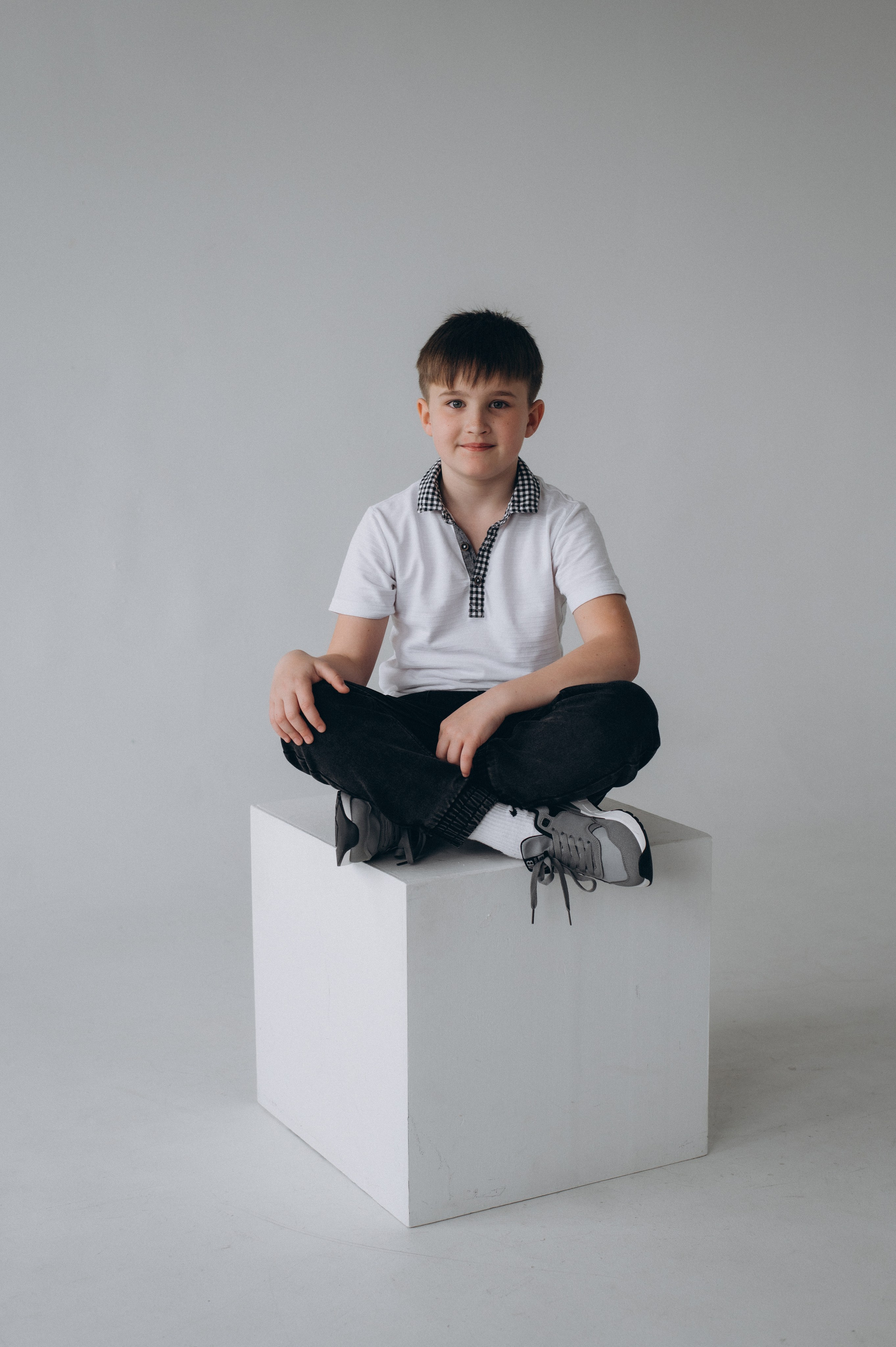 Шкільна фотосесія на віньєтки Тернопіль, фотосесія випускників Тернопіль, зйомка на віньєтки, шкільні фотоальбоми Тернопіль. Сімейний, дитячий та індивідуальний фотограф в м. Тернопіль, м. Львів