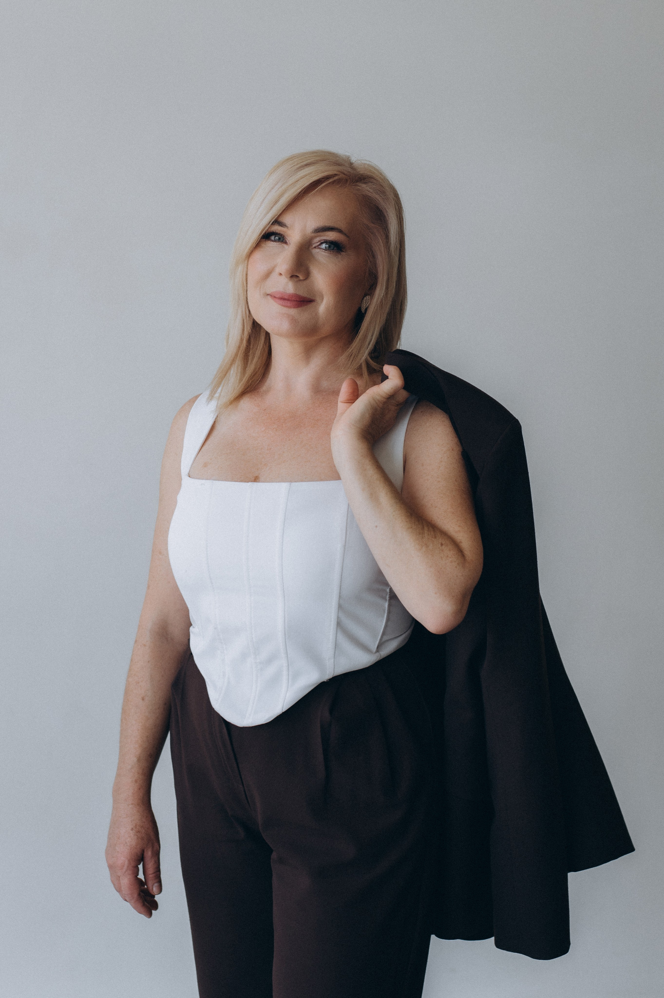 Індивідуальна фотосесія у студії Тернопіль, портретна зйомка Тернопіль, портретний фотограф Львів Тернопіль. Сімейний, дитячий та індивідуальний фотограф в м. Тернопіль, м. Львів