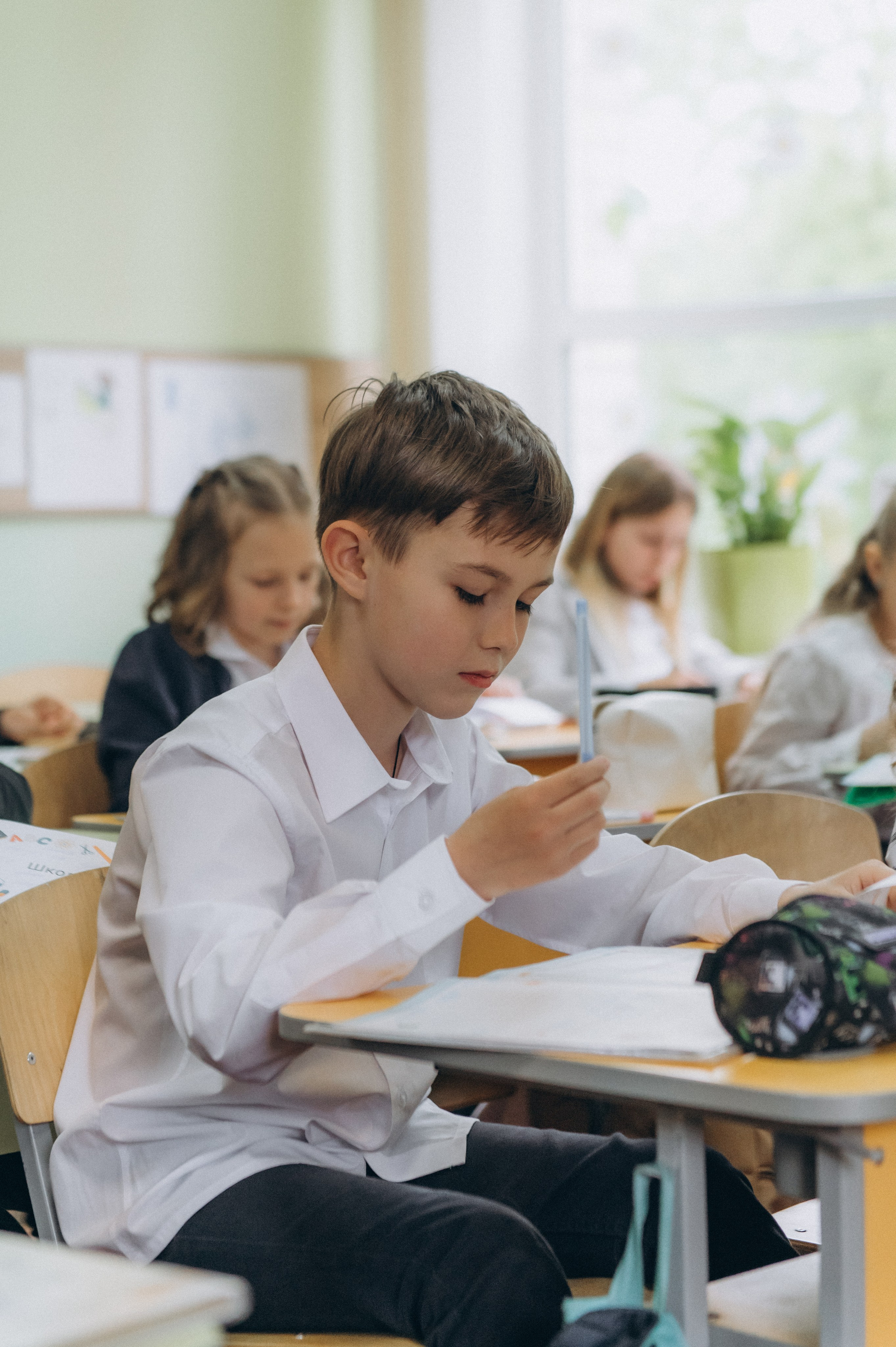 Шкільна фотосесія на віньєтки Тернопіль, фотосесія випускників Тернопіль, зйомка на віньєтки, шкільні фотоальбоми Тернопіль. Сімейний, дитячий та індивідуальний фотограф в м. Тернопіль, м. Львів