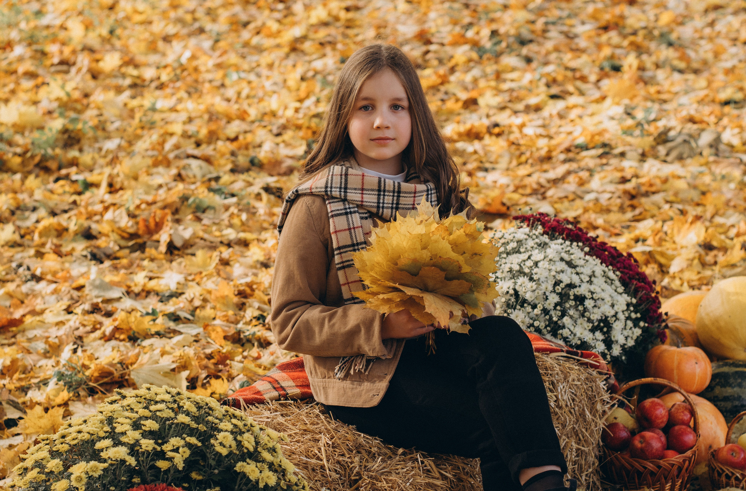 Осіння фотосесія 4 класу на віньєтки, випускні фотоальбоми Тернопіль, фотосесія випускників Тернопіль, шкільний випускний альбом Тернопіль. Сімейний, дитячий та індивідуальний фотограф в м. Тернопіль, м. Львів