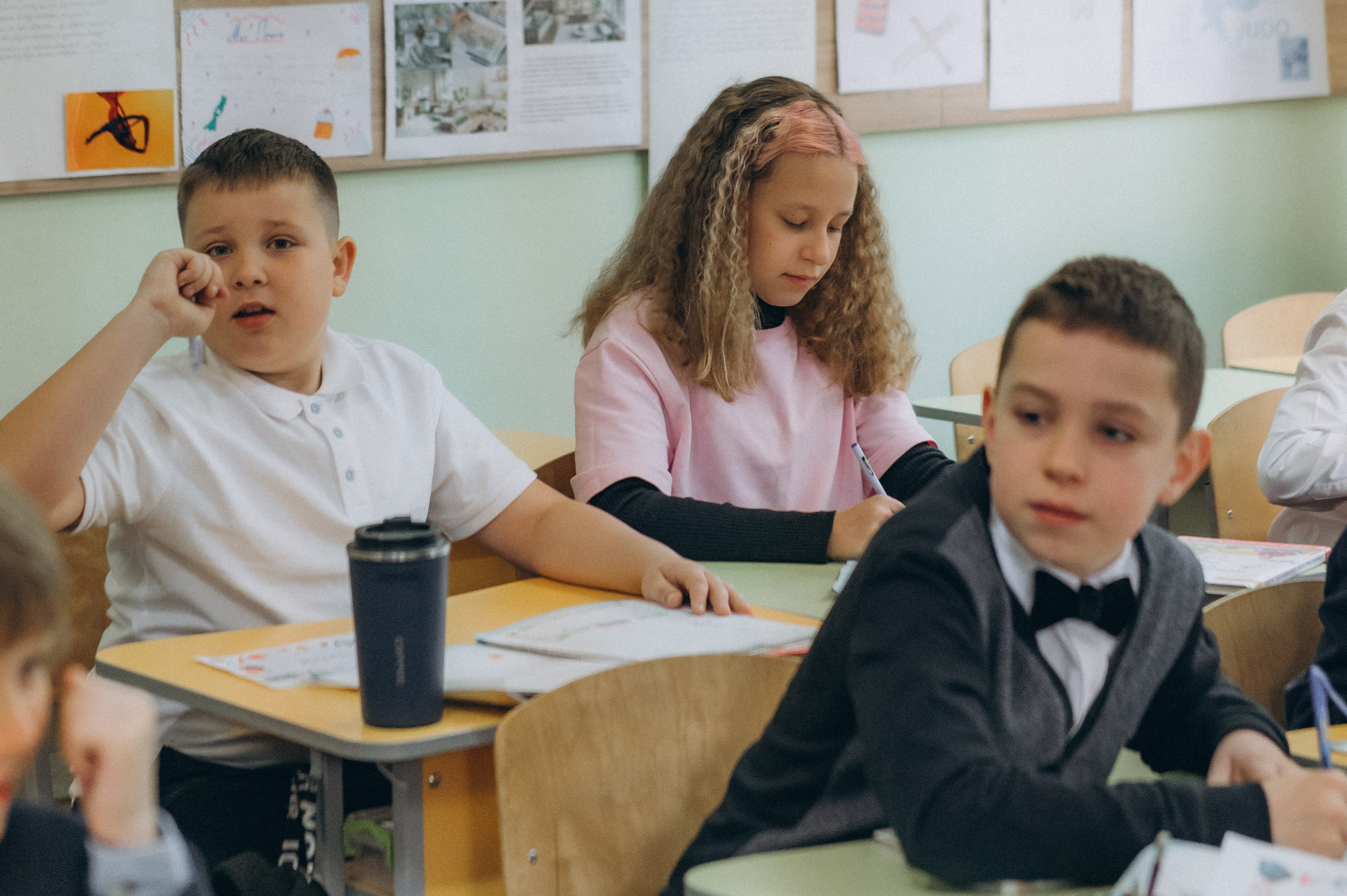 Шкільна фотосесія на віньєтки Тернопіль, фотосесія випускників Тернопіль, зйомка на віньєтки, шкільні фотоальбоми Тернопіль. Сімейний, дитячий та індивідуальний фотограф в м. Тернопіль, м. Львів