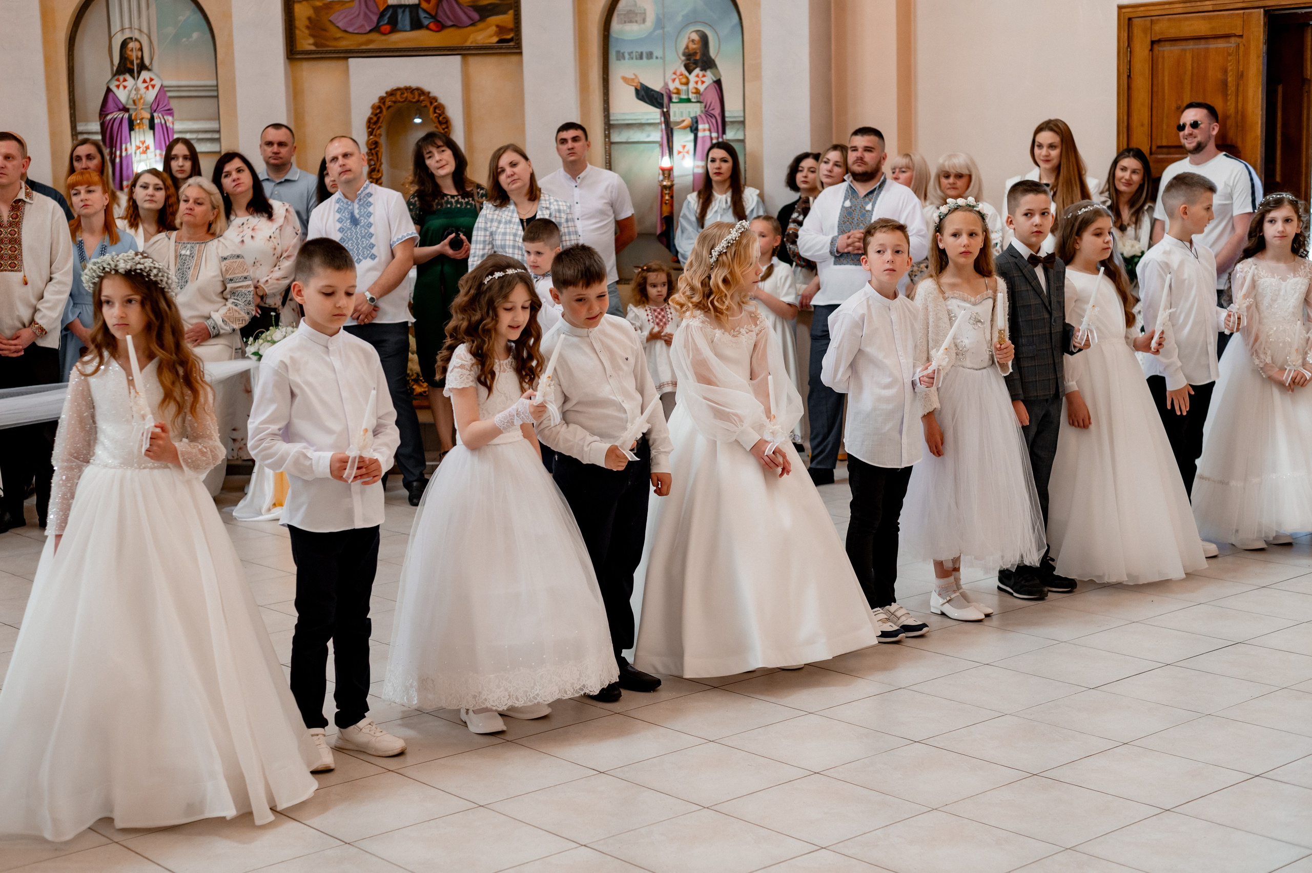 Фотосесія Першого Причастя Тернопіль, зйомка Причастя Тернопіль, Таїнство Першого Причастя Тернопіль, Катедра Причастя Тернопіль. Сімейний, дитячий та індивідуальний фотограф в м. Тернопіль, м. Львів