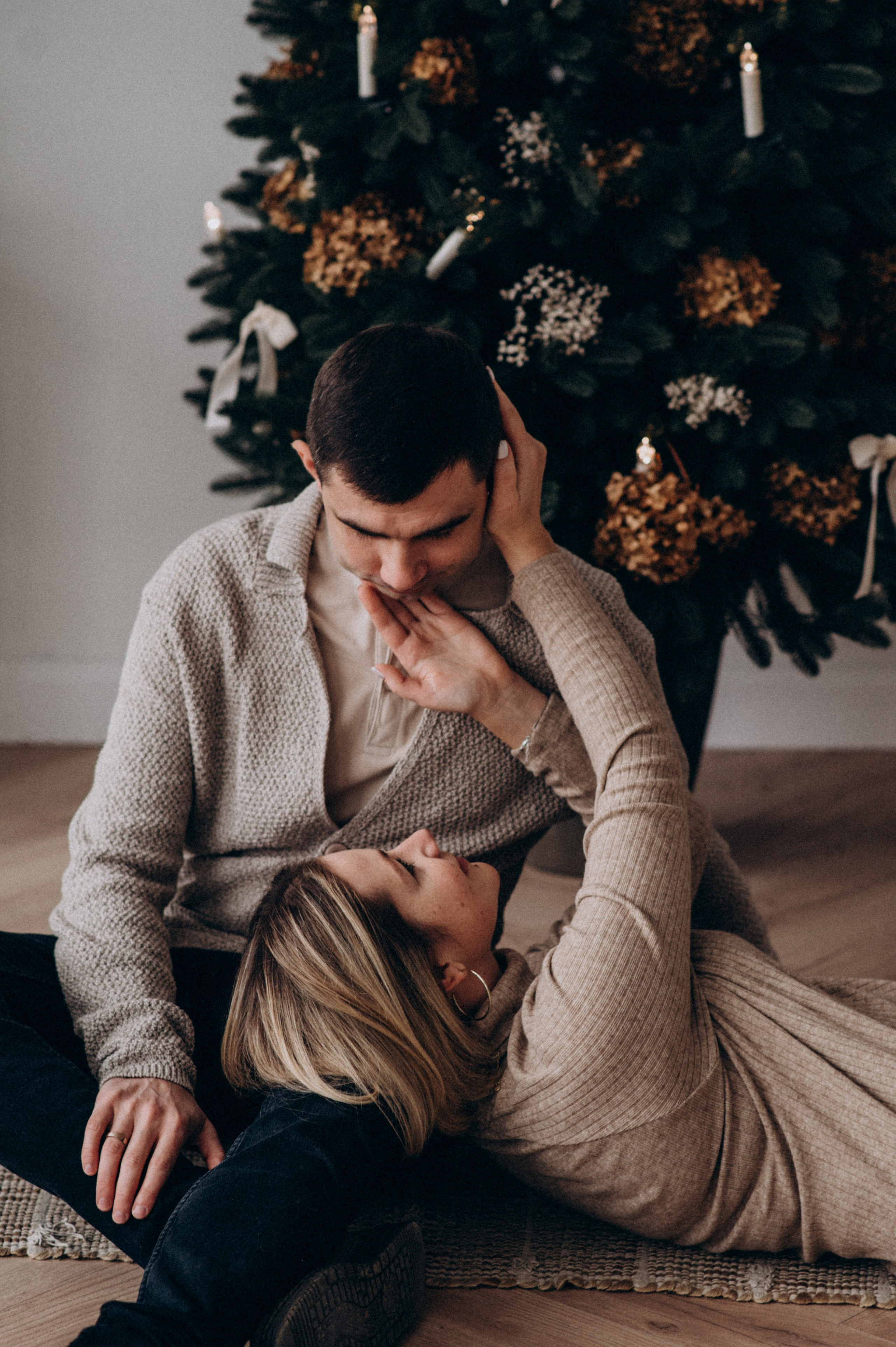 Новорічна сімейна фотосесія у студії, сімейна фотосесія Тернопіль Львів. Сімейний, дитячий та індивідуальний фотограф в м. Тернопіль, м. Львів