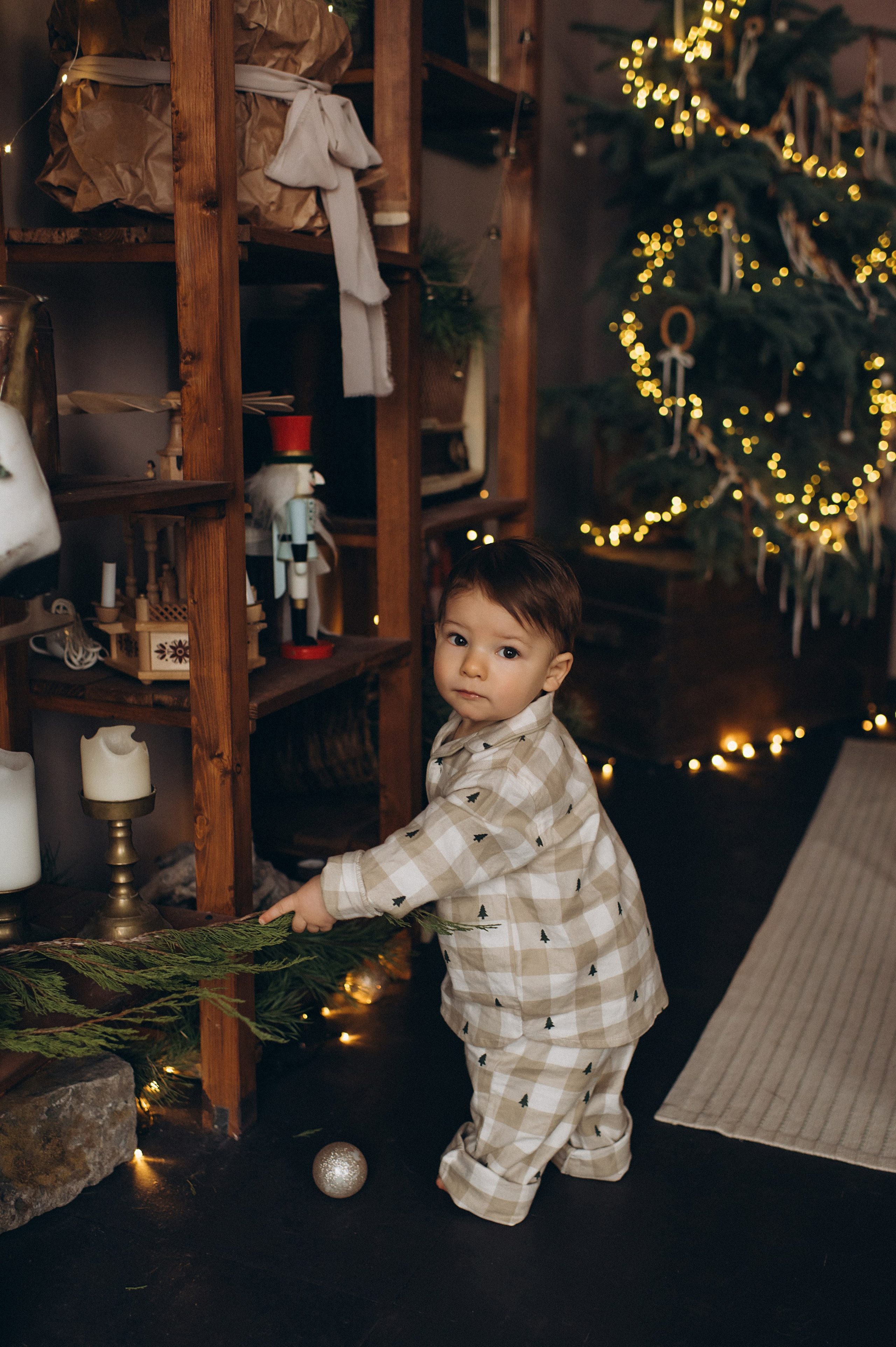 Перший тортик малюка, зйомка першого тортика Тернопіль, новорічна фотосесія, зйомка дня народження, сімейний фотограф Тернопіль, cakesmash. Сімейний, дитячий та індивідуальний фотограф в м. Тернопіль, м. Львів