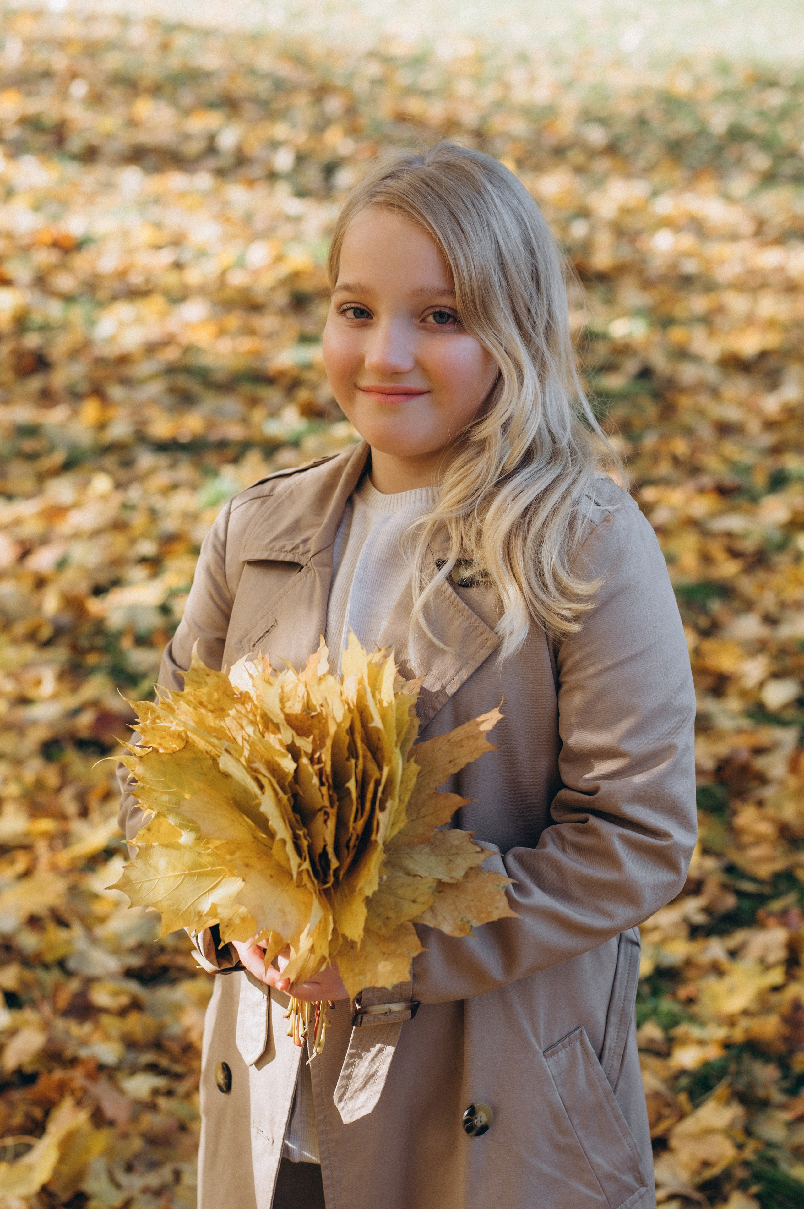 Осіння фотосесія 4 класу на віньєтки, випускні фотоальбоми Тернопіль, фотосесія випускників Тернопіль, шкільний випускний альбом Тернопіль. Сімейний, дитячий та індивідуальний фотограф в м. Тернопіль, м. Львів