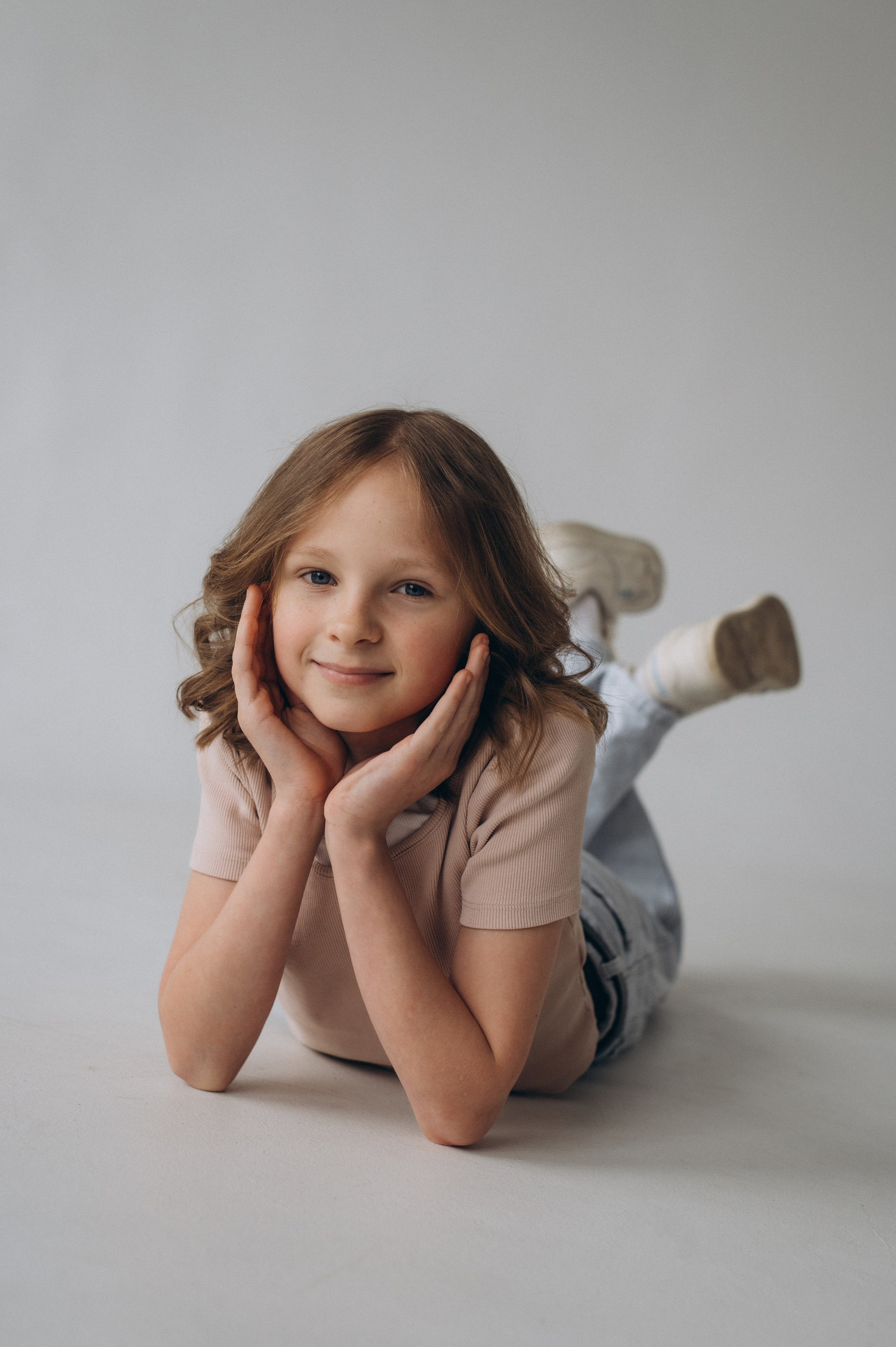 Шкільна фотосесія на віньєтки Тернопіль, фотосесія випускників Тернопіль, зйомка на віньєтки, шкільні фотоальбоми Тернопіль. Сімейний, дитячий та індивідуальний фотограф в м. Тернопіль, м. Львів