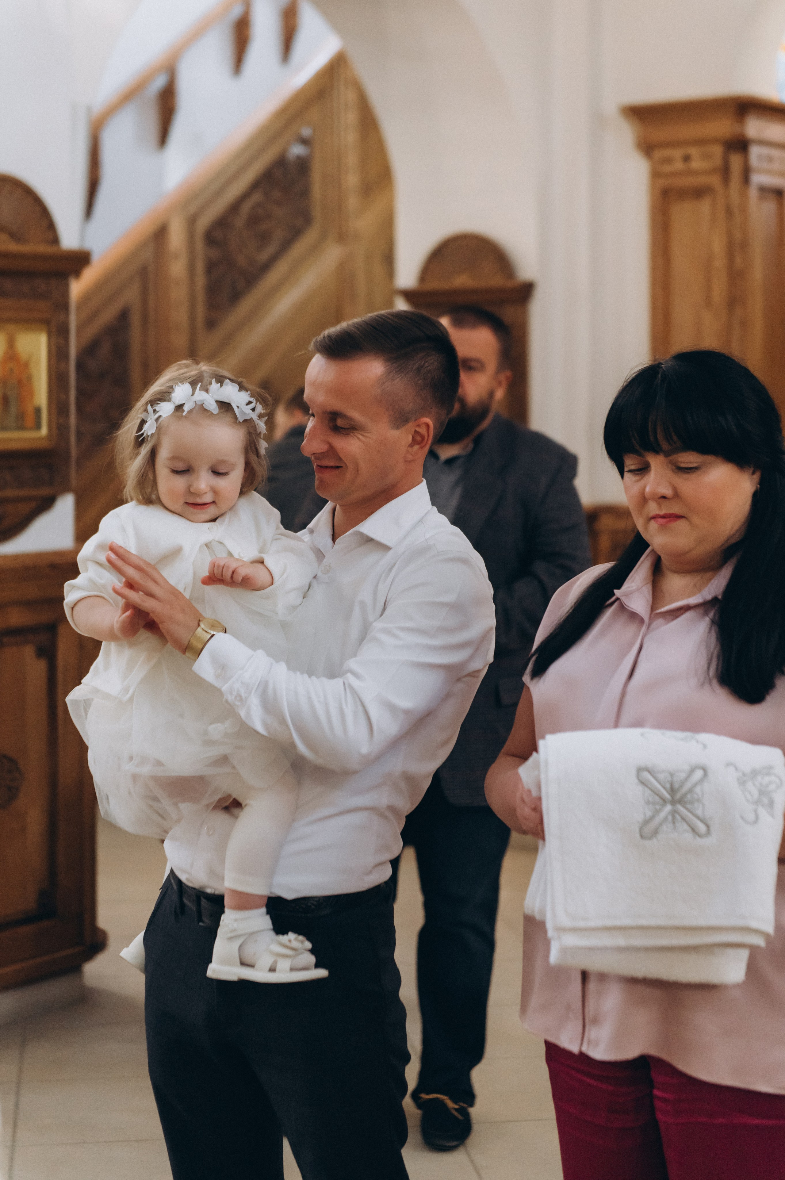 Фотосесія Хрещення Тернопіль, зйомка Хрестин Тернопіль, фотограф на хрестини Тернопіль, хрещення Львів. Сімейний, дитячий та індивідуальний фотограф в м. Тернопіль, м. Львів