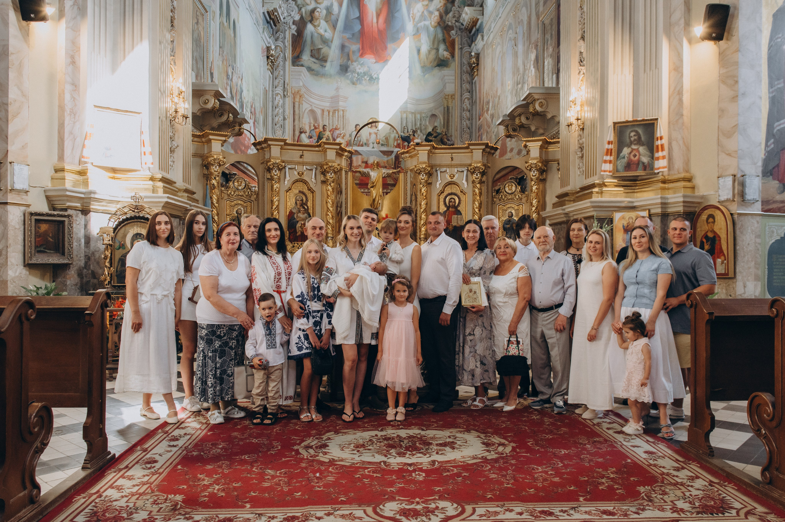 Фотосесія Хрещення Тернопіль, фотосесія хрестин Тернопіль, Катедра Тернопіль, фотосесія хрещення катедра. Сімейний, дитячий та індивідуальний фотограф в м. Тернопіль, м. Львів