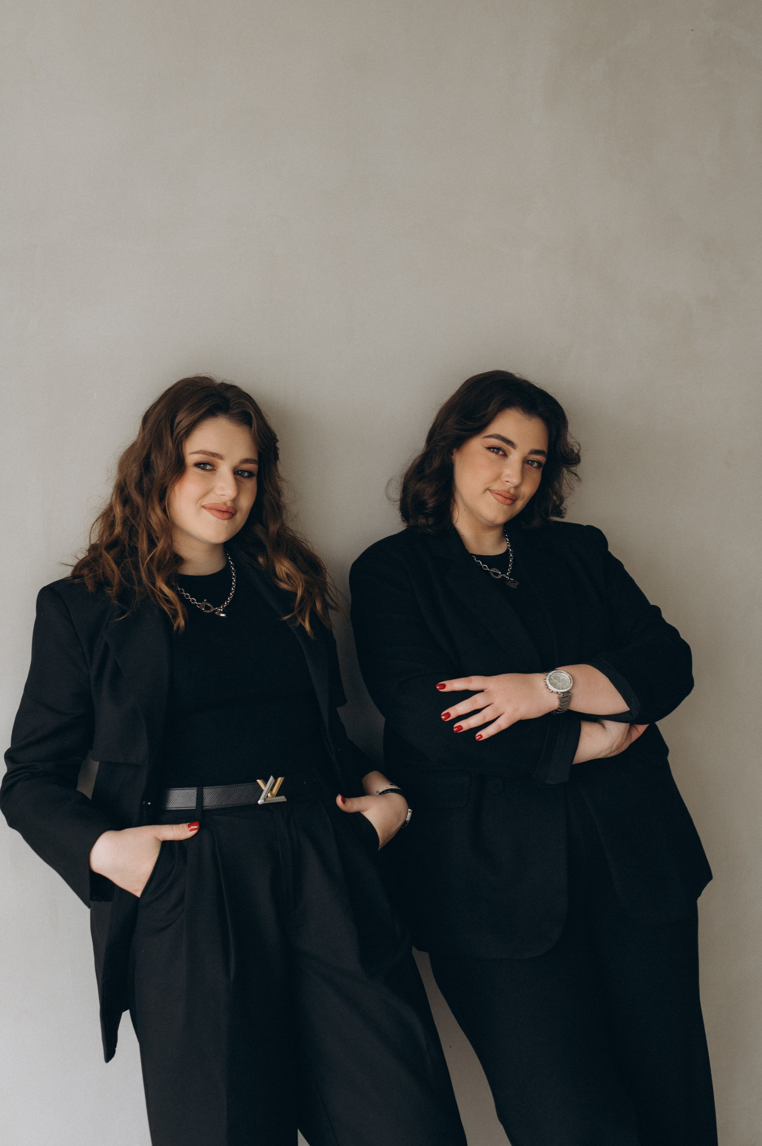 Сімейна фотосесія мами і донечок, сімейний фотограф Тернопіль, портретний фотограф Тернопіль, портретна фотосесія Львів. Сімейний, дитячий та індивідуальний фотограф в м. Тернопіль, м. Львів