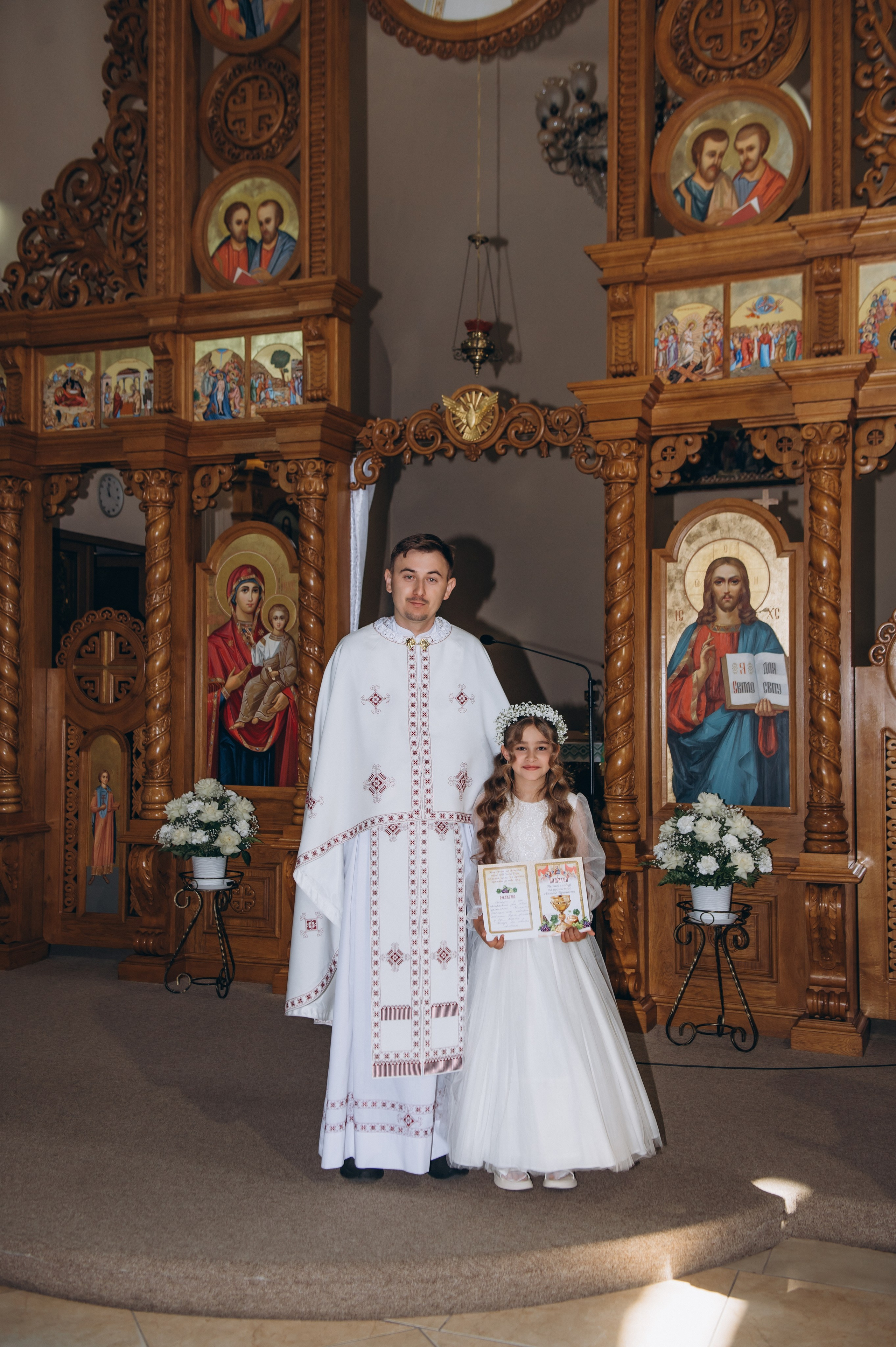 Фотосесія Першого Причастя Тернопіль, зйомка Першого Причастя Тернопіль, Церква Успіння Пресвятої Богородиці Причастя Тернопіль. Сімейний, дитячий та індивідуальний фотограф в м. Тернопіль, м. Львів