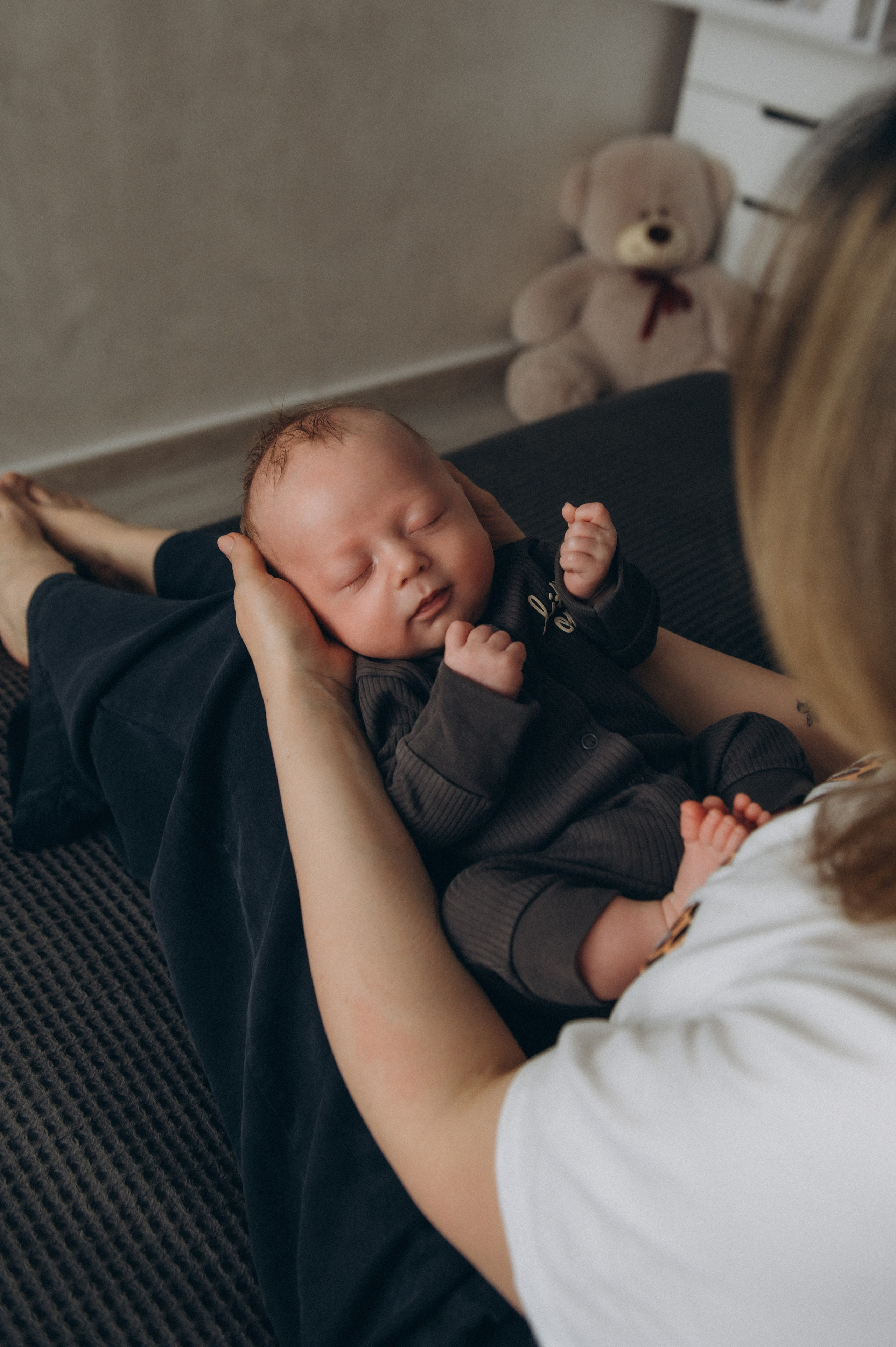 Сімейна фотосесія вдома Тернопіль, сімейний фотограф Львів Тернопіль, сімейна фотосесія Тернопіль, фотосесія двійні, зйомка близнюків. Сімейний, дитячий та індивідуальний фотограф в м. Тернопіль, м. Львів