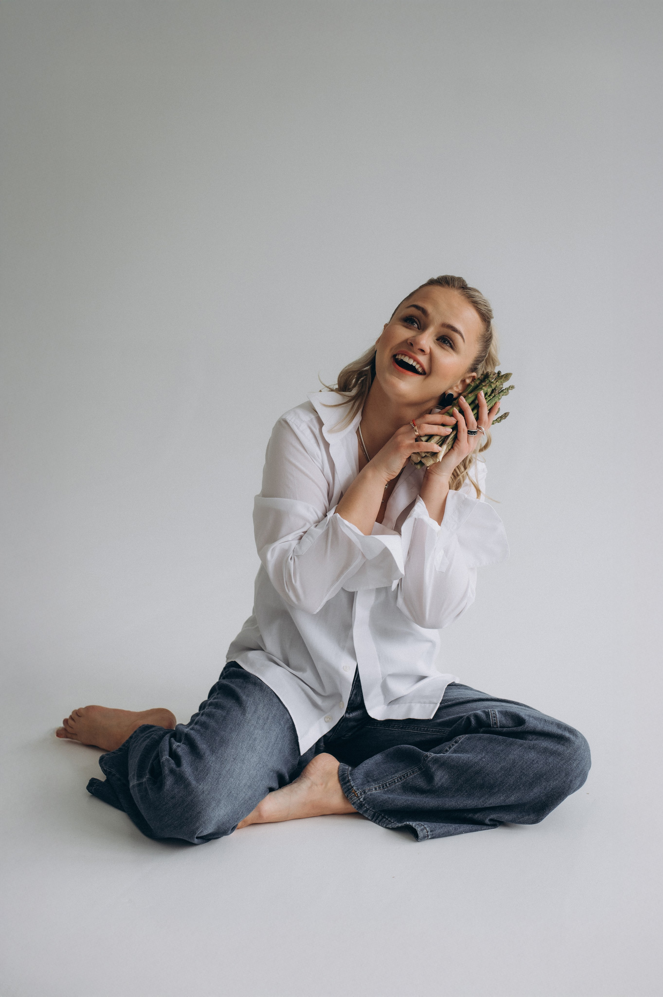 Індивідуальна фотосесія Тернопіль, портретний фотограф Тернопіль, портретна фотосесія, фотосесія у студії, фотосесія лікаря ендокринолога. Сімейний, дитячий та індивідуальний фотограф в м. Тернопіль, м. Львів