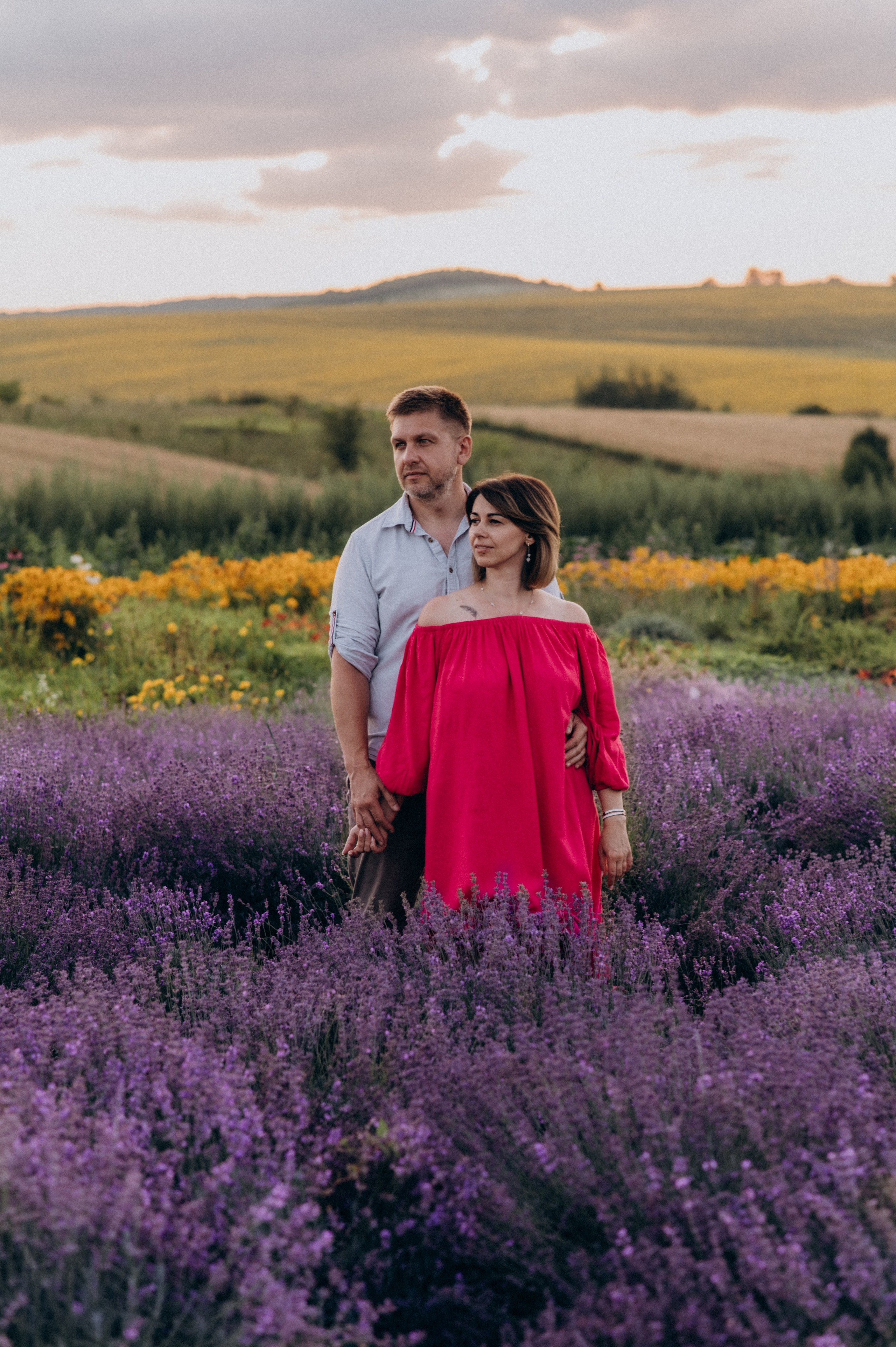 Сімейна фотосесія в лаванді, лав сторі, фотограф Тернопіль, фотосесія в соняхах. Сімейний, дитячий та індивідуальний фотограф в м. Тернопіль, м. Львів