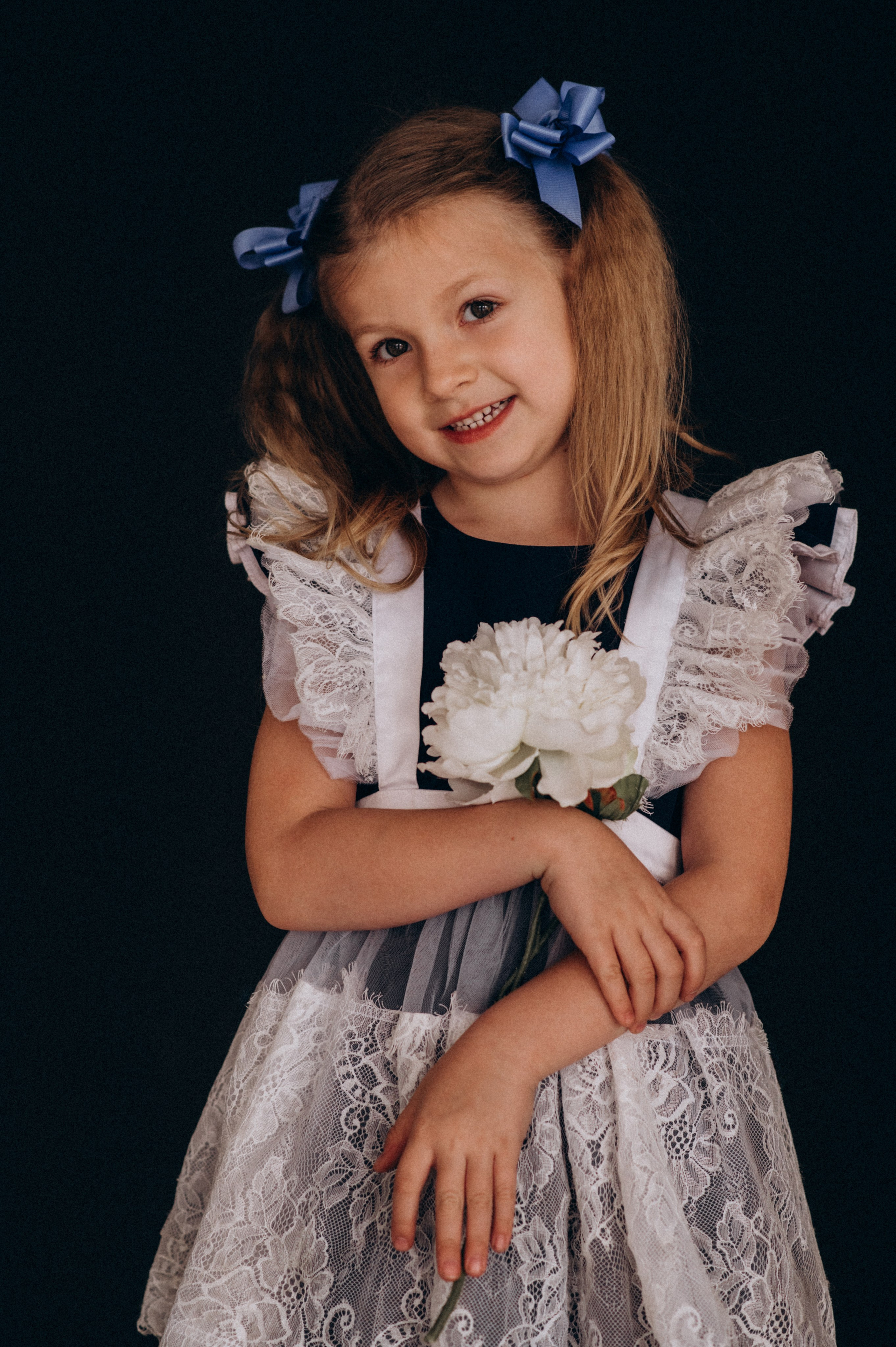 Новорічна фотосесія у студії Тернополя, фотосесія Львів. Сімейний, дитячий та індивідуальний фотограф в м. Тернопіль, м. Львів