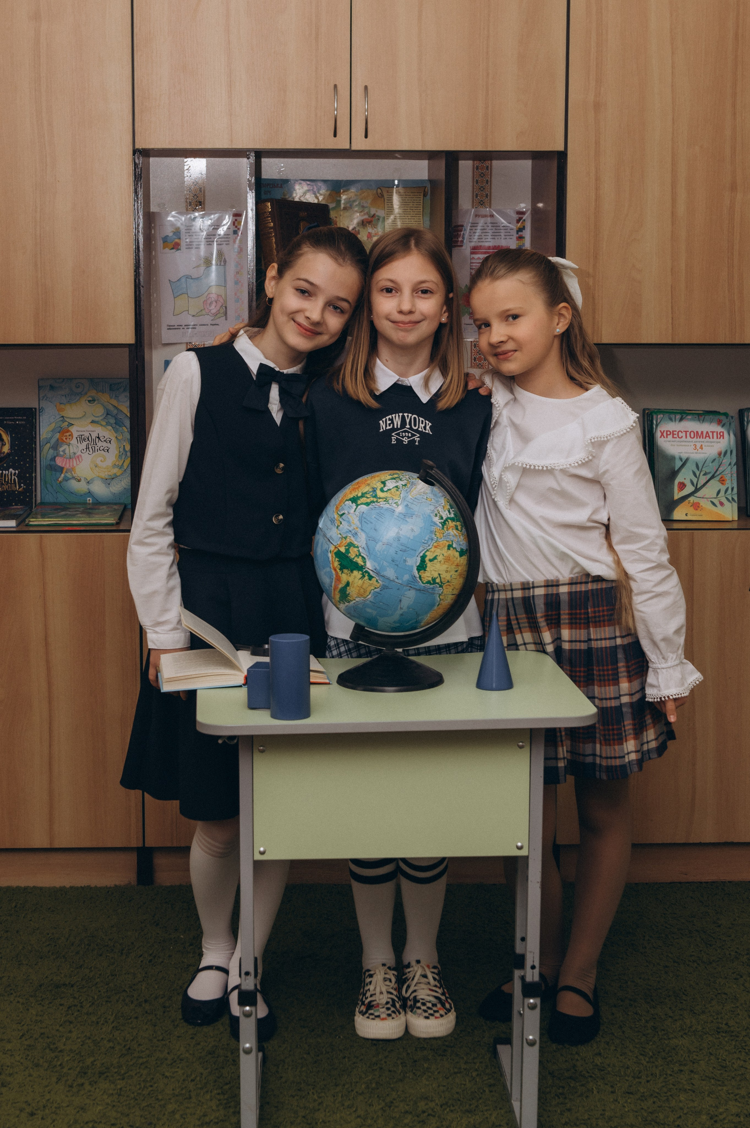 Шкільна фотосесія на віньєтки Тернопіль, фотосесія випускників Тернопіль, зйомка на віньєтки, шкільні фотоальбоми Тернопіль. Сімейний, дитячий та індивідуальний фотограф в м. Тернопіль, м. Львів