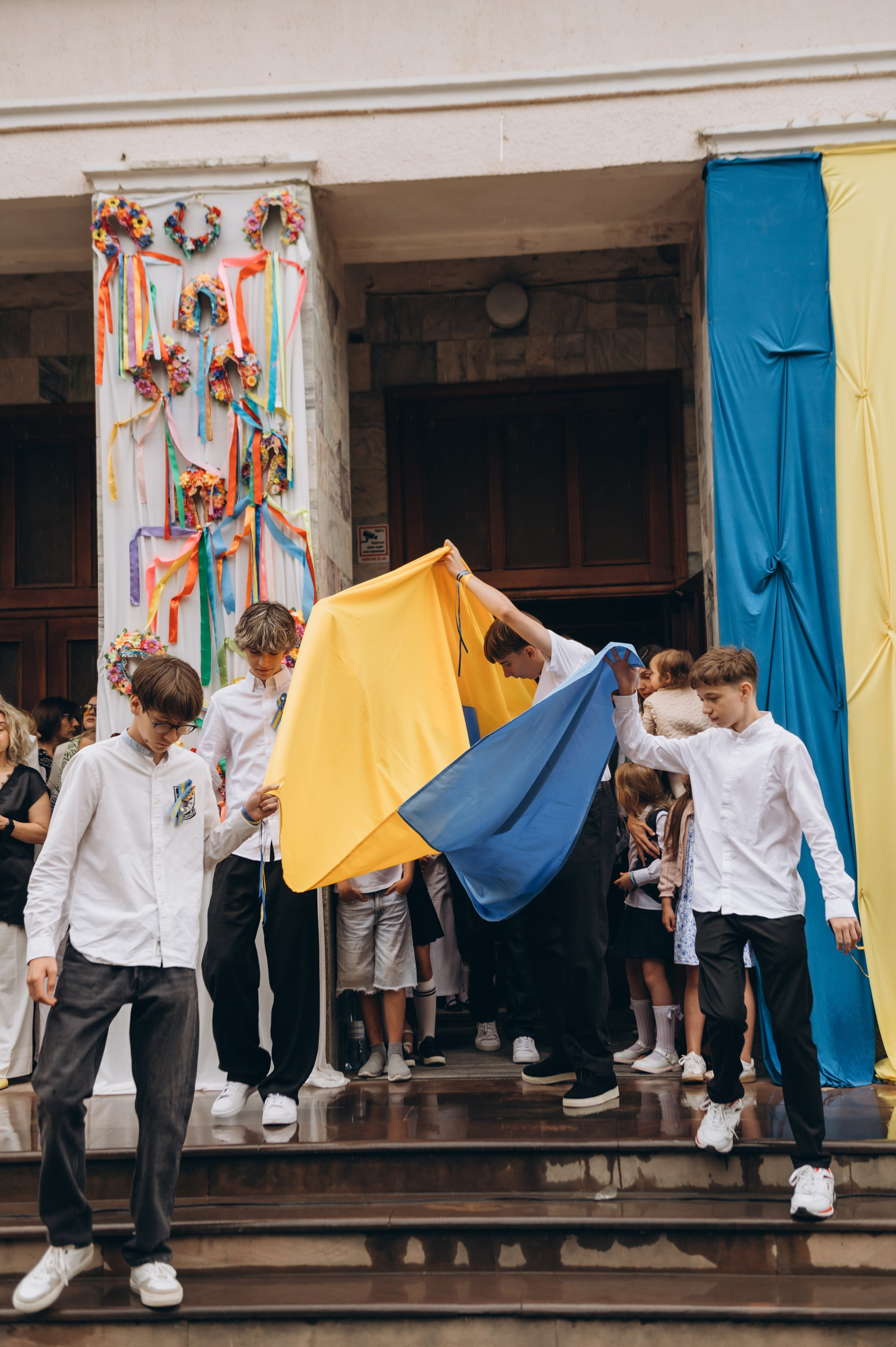 Перший дзвоник у Тернополі, фотосесія першокласників