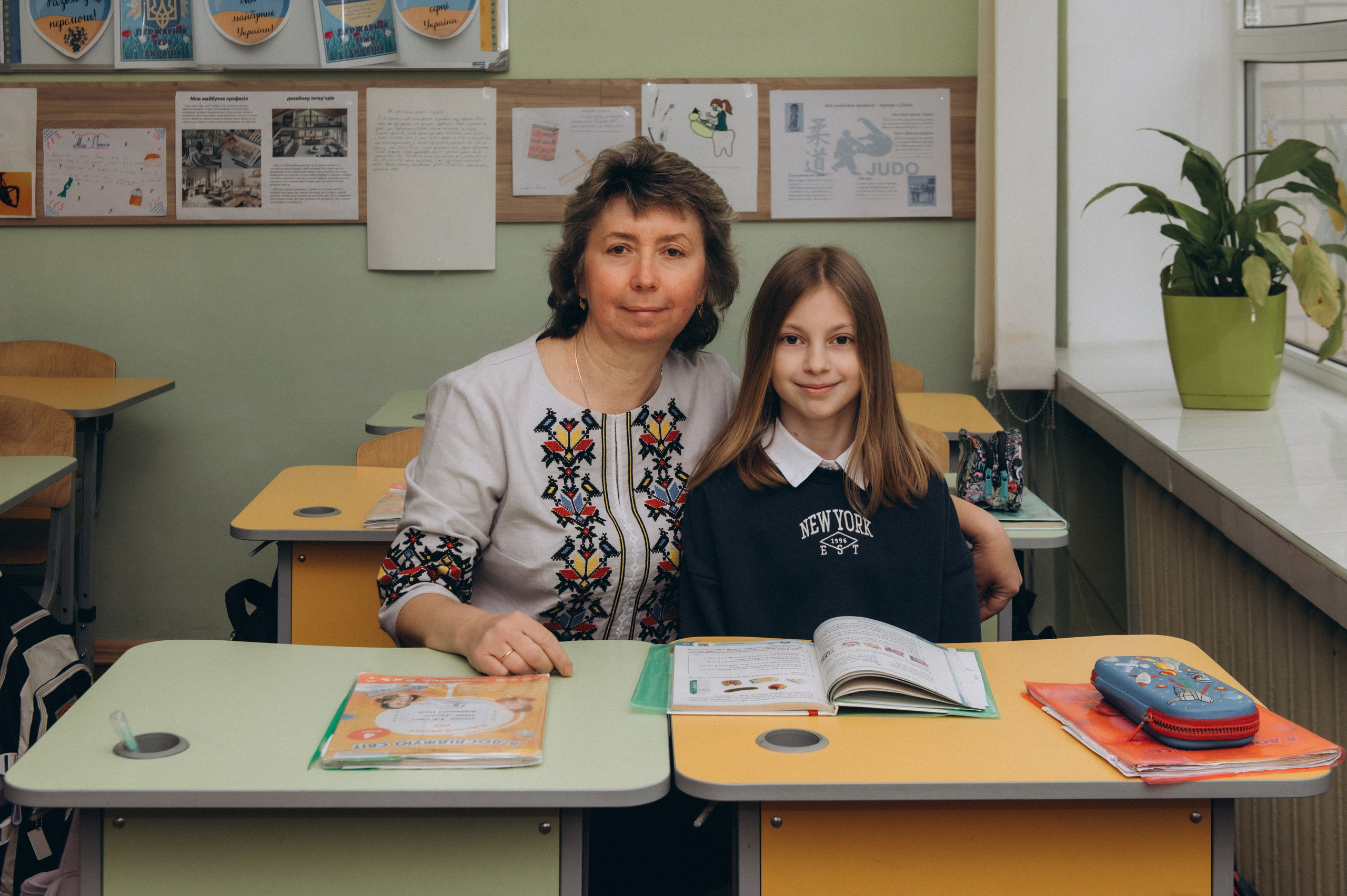 Шкільна фотосесія на віньєтки Тернопіль, фотосесія випускників Тернопіль, зйомка на віньєтки, шкільні фотоальбоми Тернопіль. Сімейний, дитячий та індивідуальний фотограф в м. Тернопіль, м. Львів