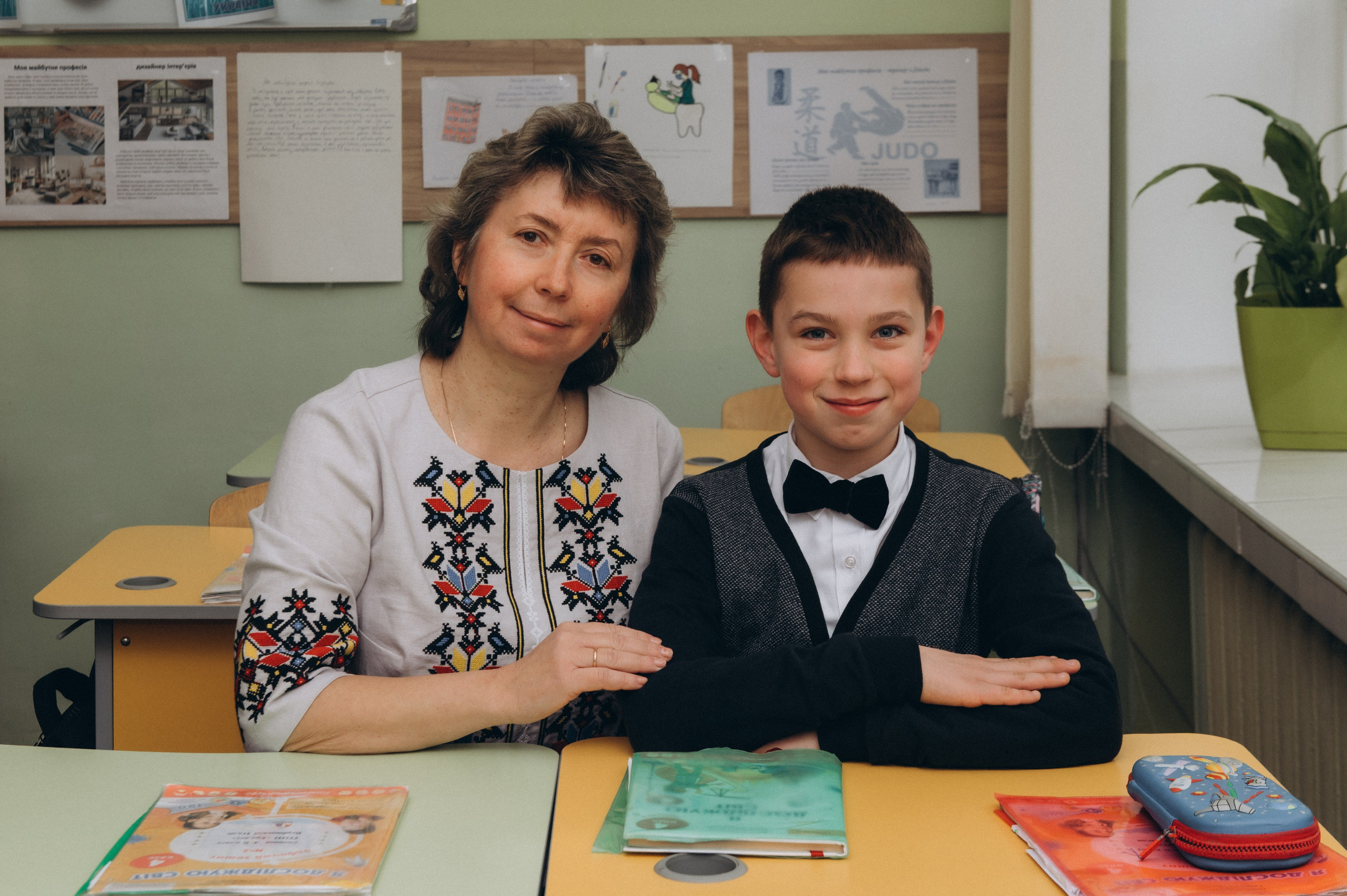 Шкільна фотосесія на віньєтки Тернопіль, фотосесія випускників Тернопіль, зйомка на віньєтки, шкільні фотоальбоми Тернопіль. Сімейний, дитячий та індивідуальний фотограф в м. Тернопіль, м. Львів