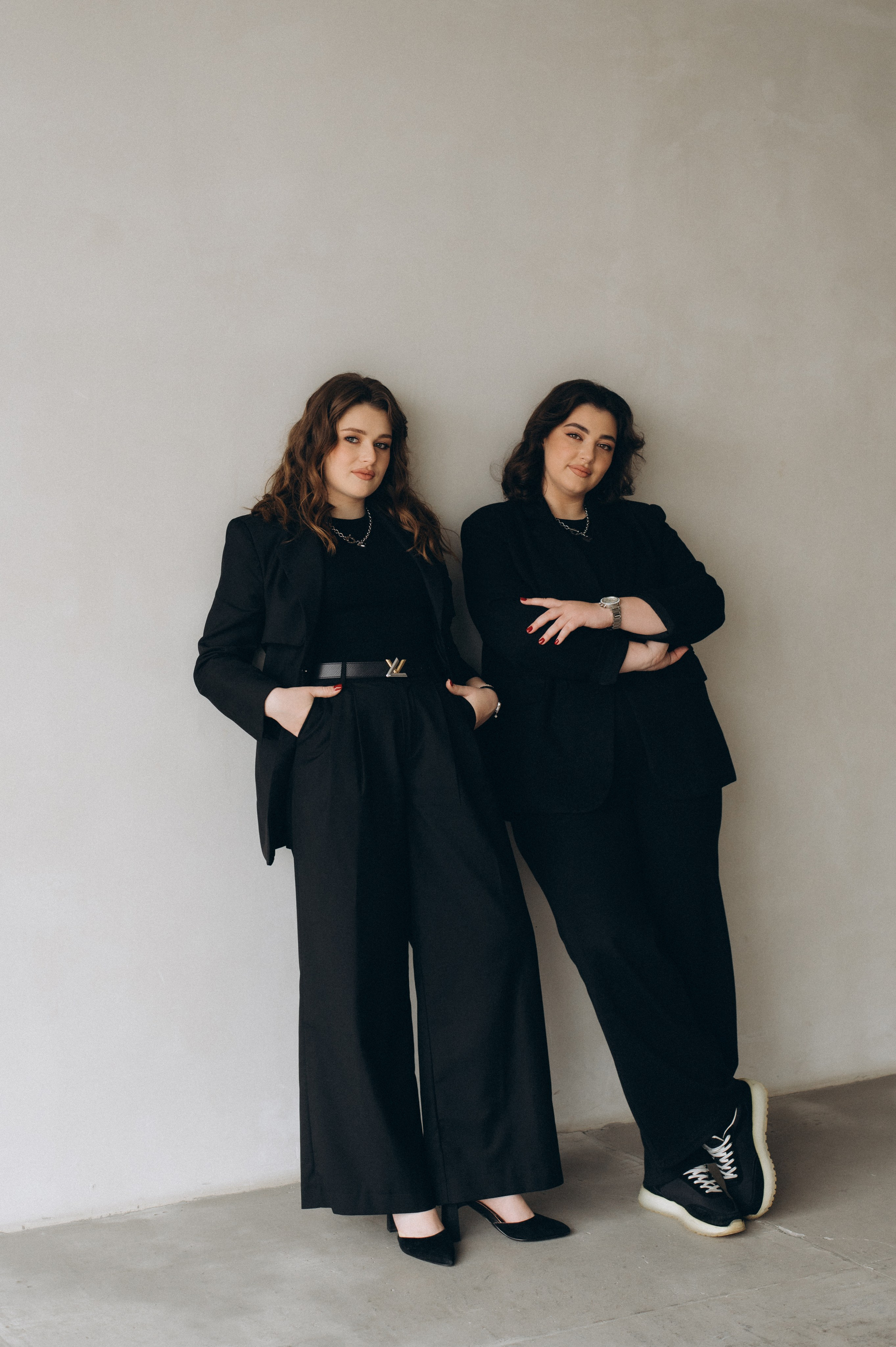 Сімейна фотосесія мами і донечок, сімейний фотограф Тернопіль, портретний фотограф Тернопіль, портретна фотосесія Львів. Сімейний, дитячий та індивідуальний фотограф в м. Тернопіль, м. Львів